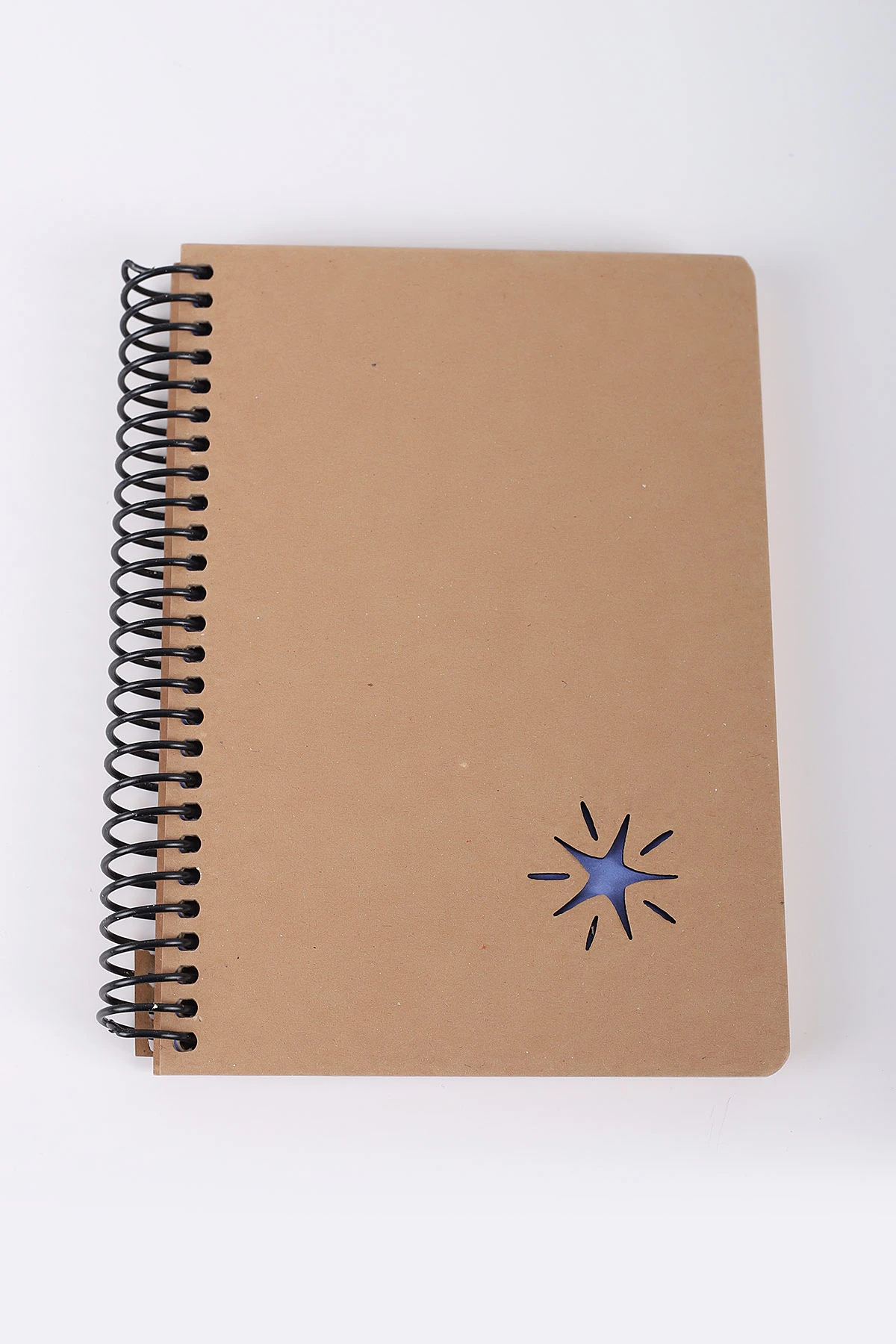 17x24 Tokaç Kraft Kapak Lazer Kesim 100 Yaprak Kareli Defter 413701
