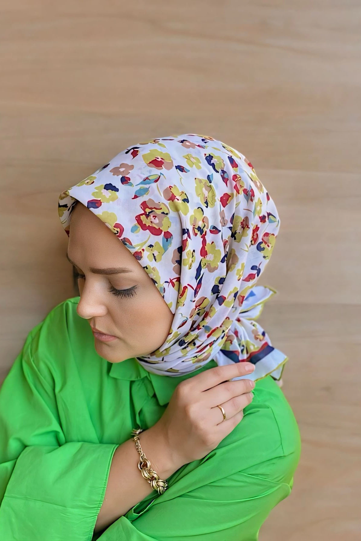 90x90 Baskılı El Dikimi Soft Eşarp 278545