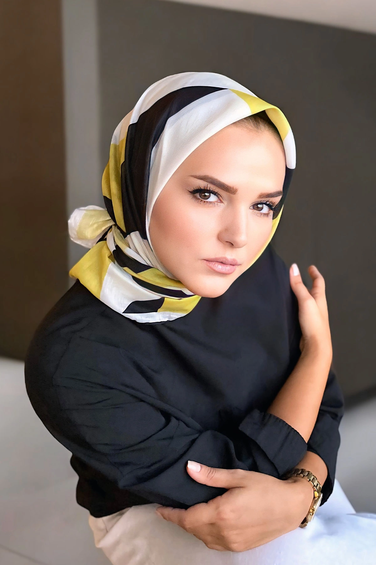 90x90 Baskılı El Dikimi Soft Eşarp 300830