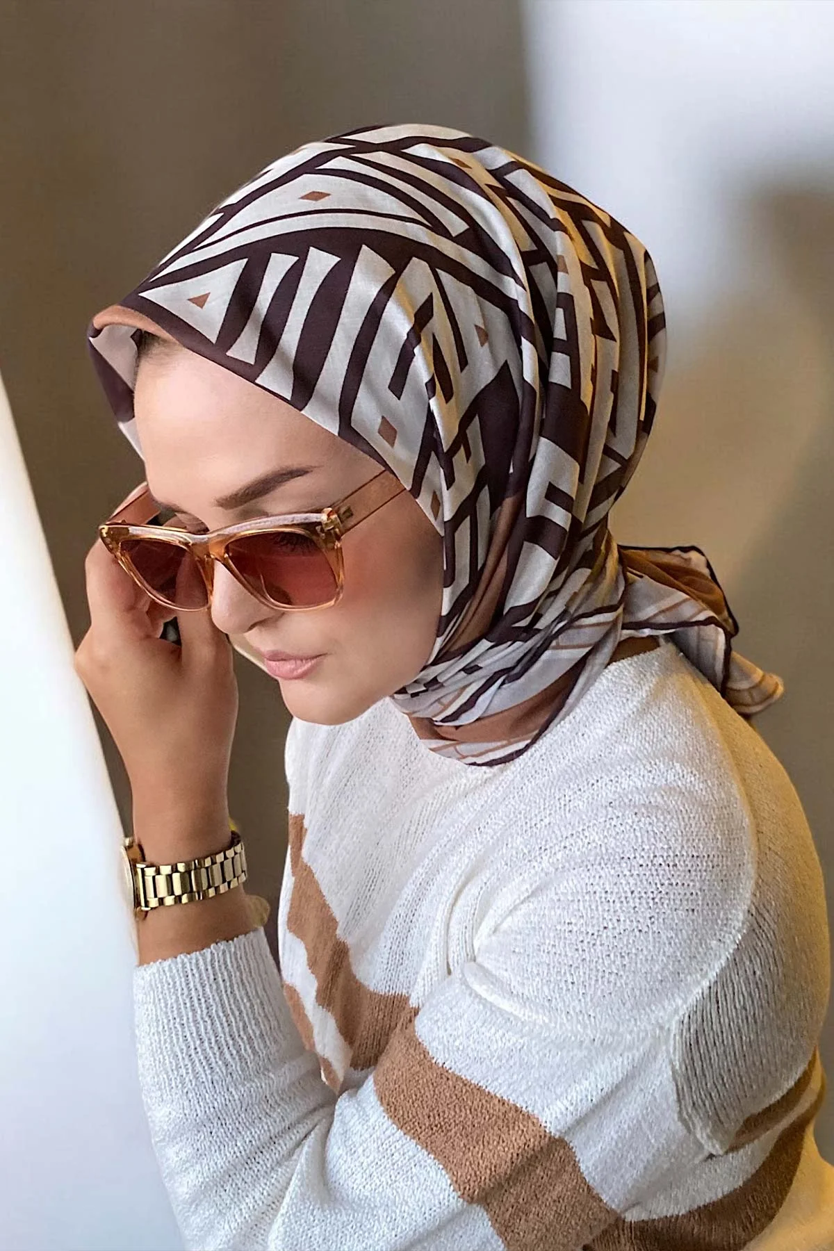 90x90 Baskılı El Dikimi Soft Eşarp 300834