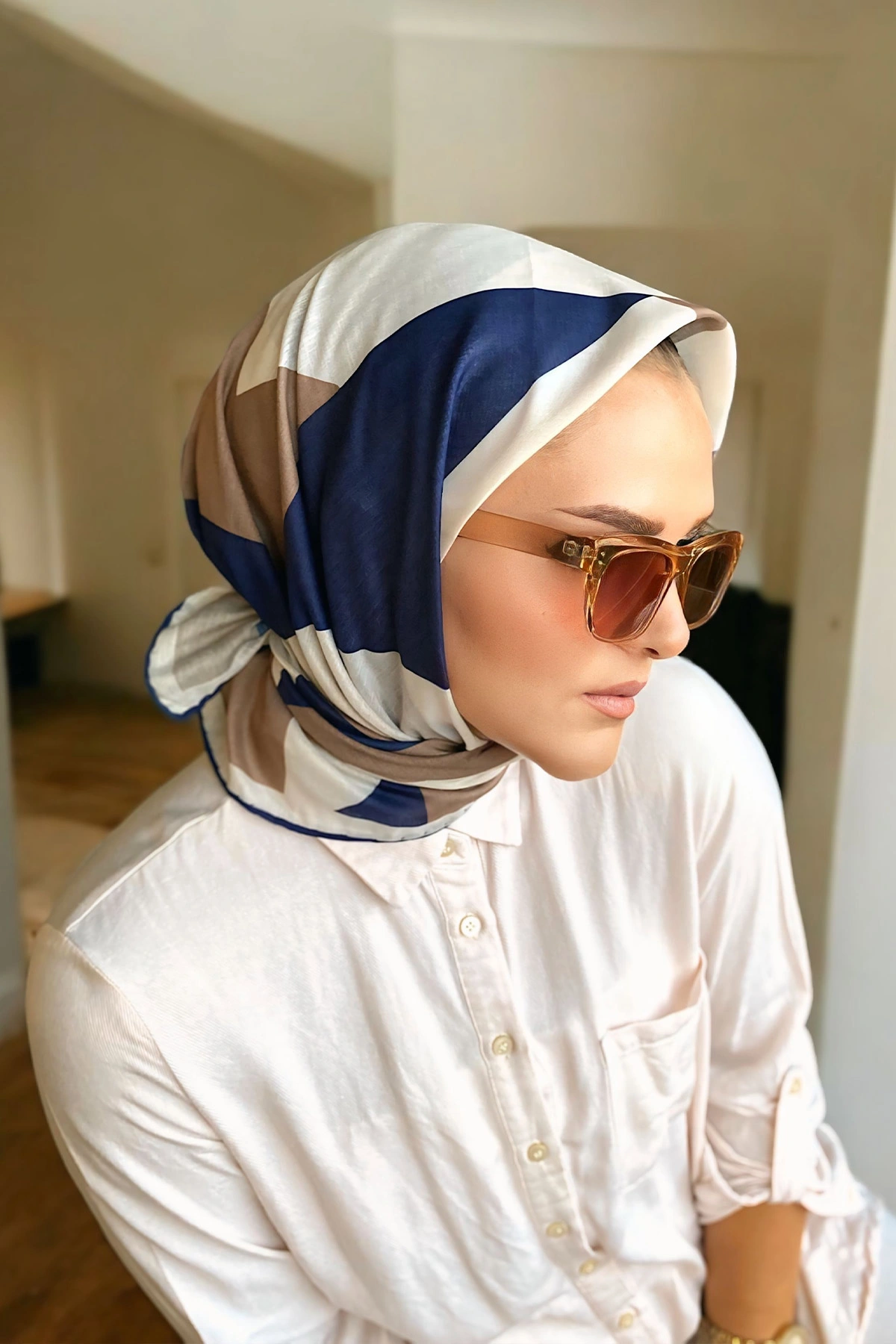 90x90 Baskılı El Dikimi Soft Eşarp 300835