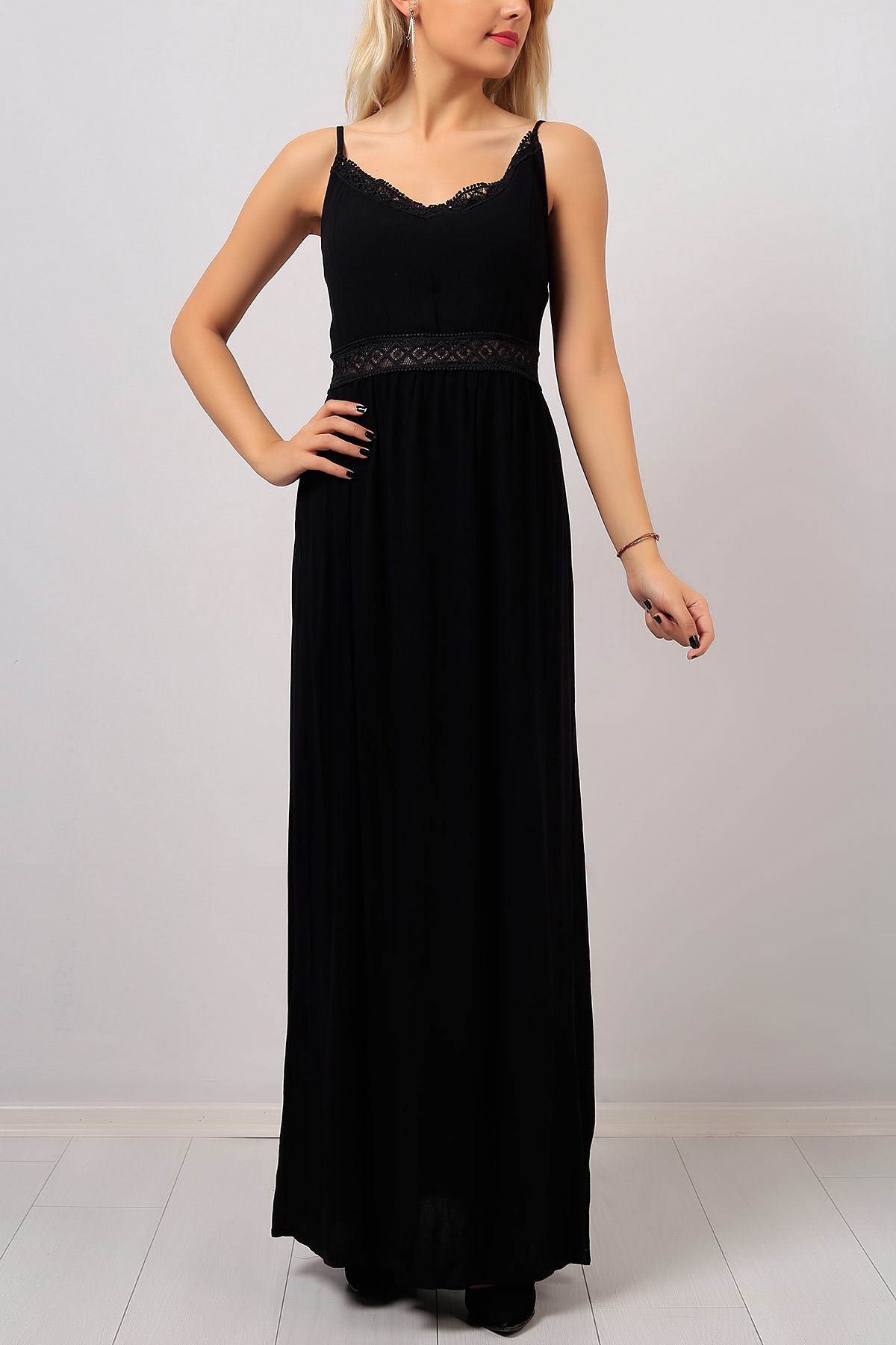 Askılı Sırt Lastikli Siyah Abiye Elbise Modeli 8147B
