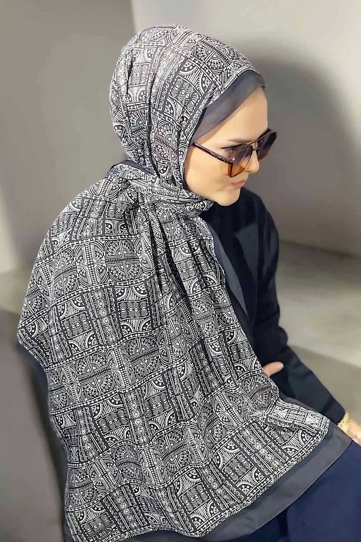 Acı Kahve 180X70 cm Dijital Baskı Retro Desenli Pamuk Şal 335043