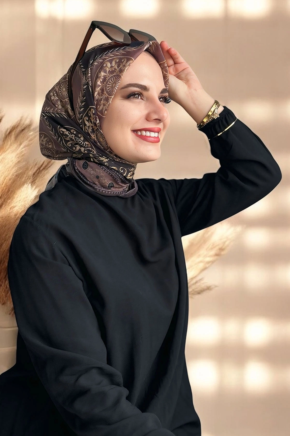 Acı Kahve 90x90 Cm Dijital Baskı Lenora Desenli Pamuk Eşarp 371003