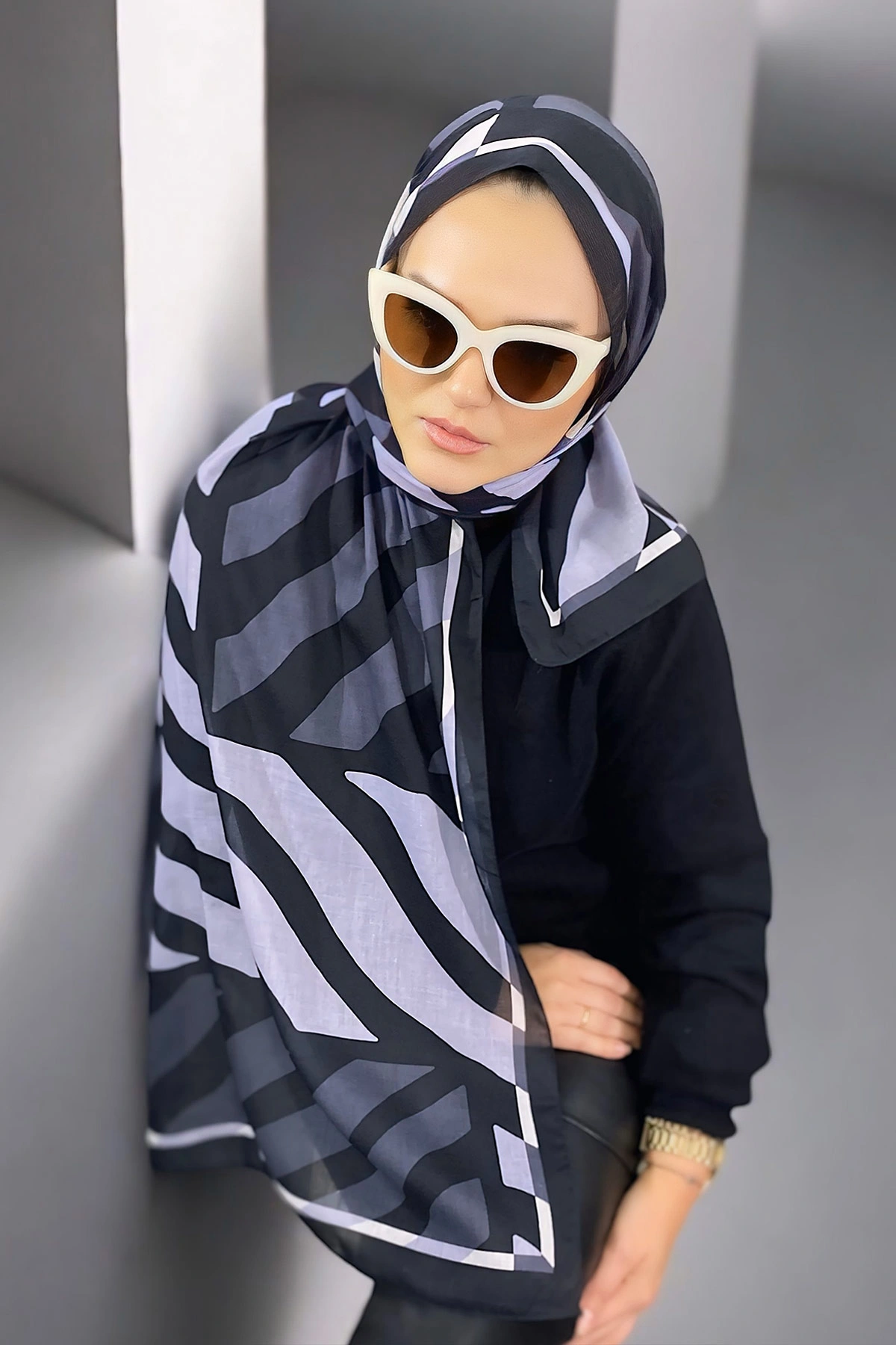 Antrasit 180X70 cm Dijital Baskı Lorenza Desenli Pamuk Şal 336608