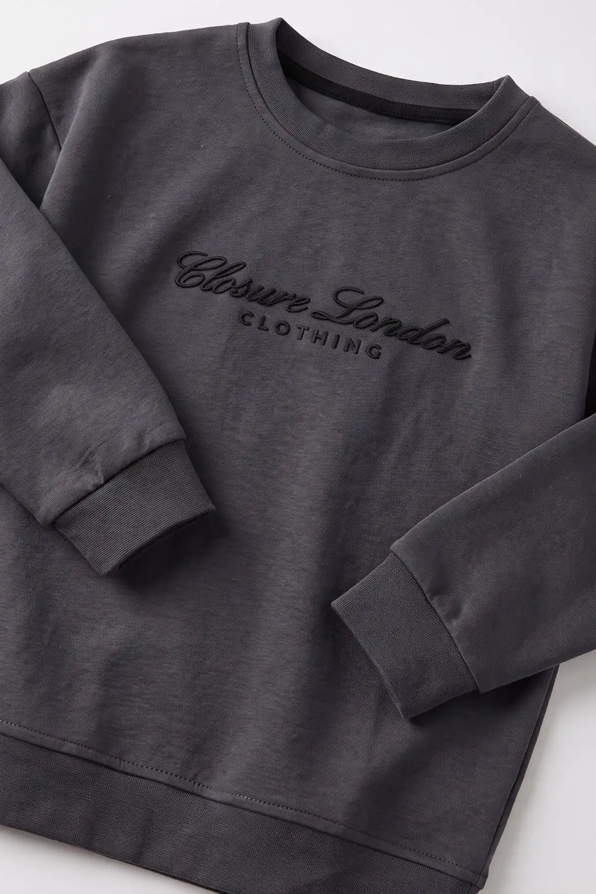 Antrasit (3-12 Yaş) Yazı Nakışlı Erkek Çocuk Sweatshirt 479961