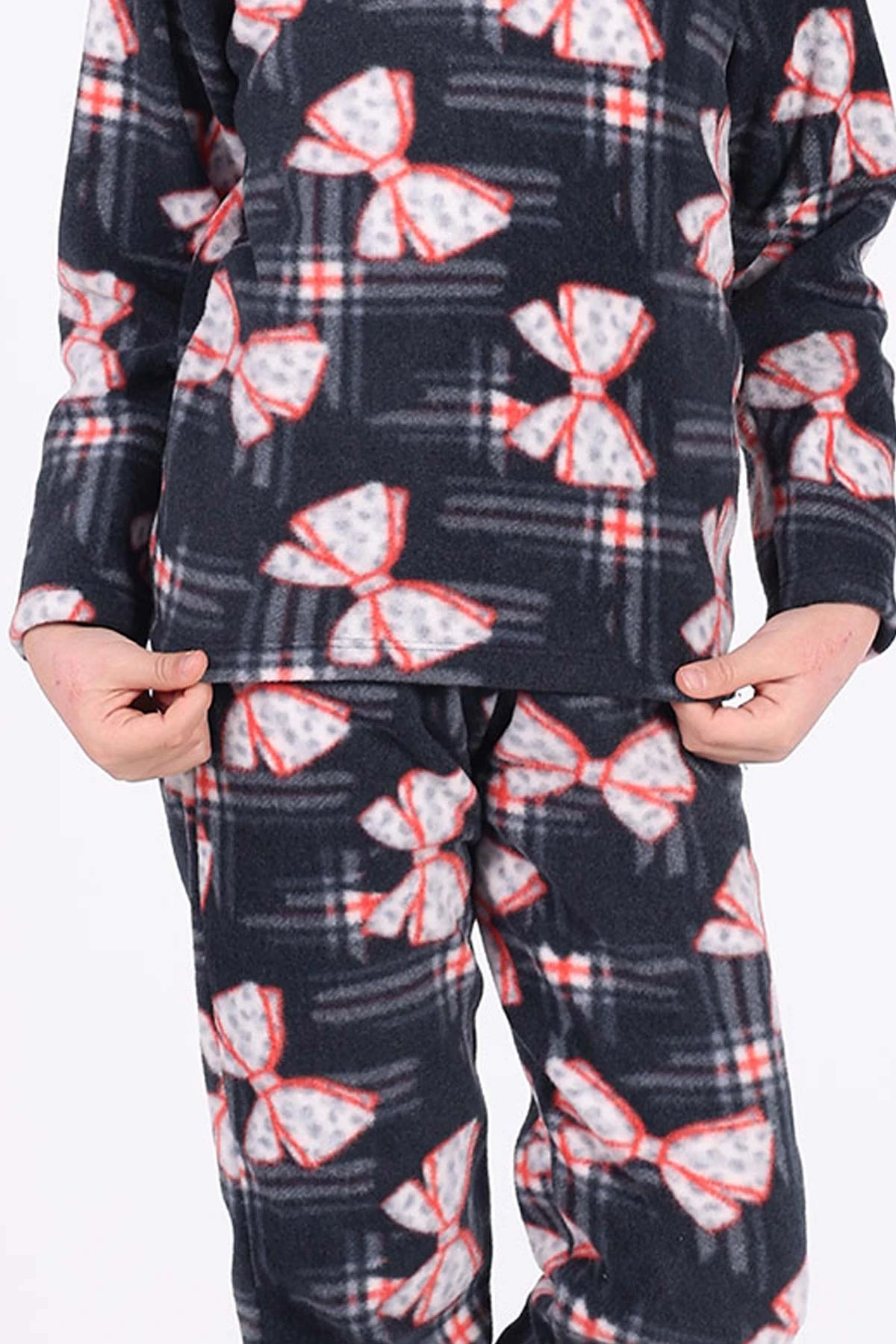 Antrasit (4-12 Yaş)Fiyonk  Desenli Polar Kumaş Kız Çocuk Pijama Takımı 327466