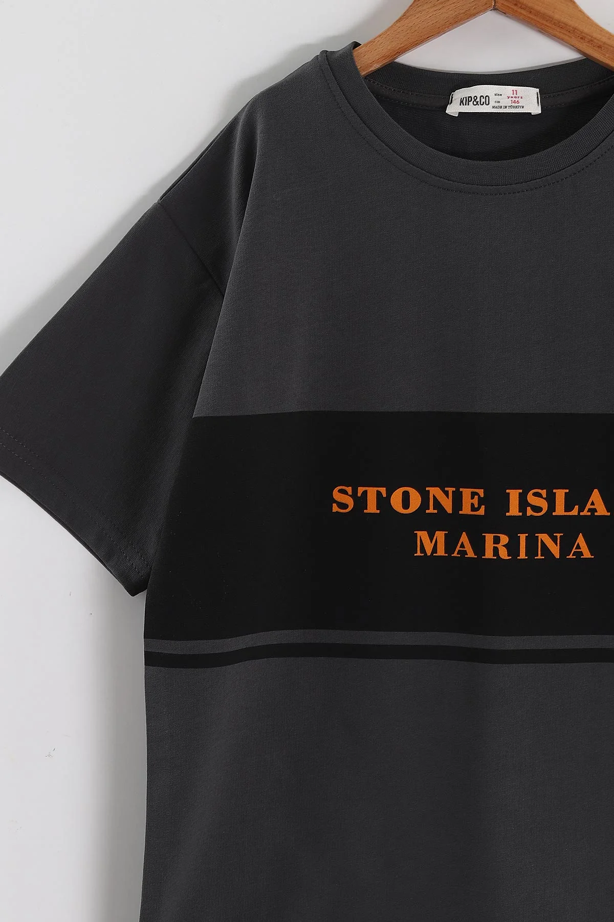 Antrasit (6-14 Yaş) Stone Island Baskılı 2 İp Erkek Çocuk Tişört 469283