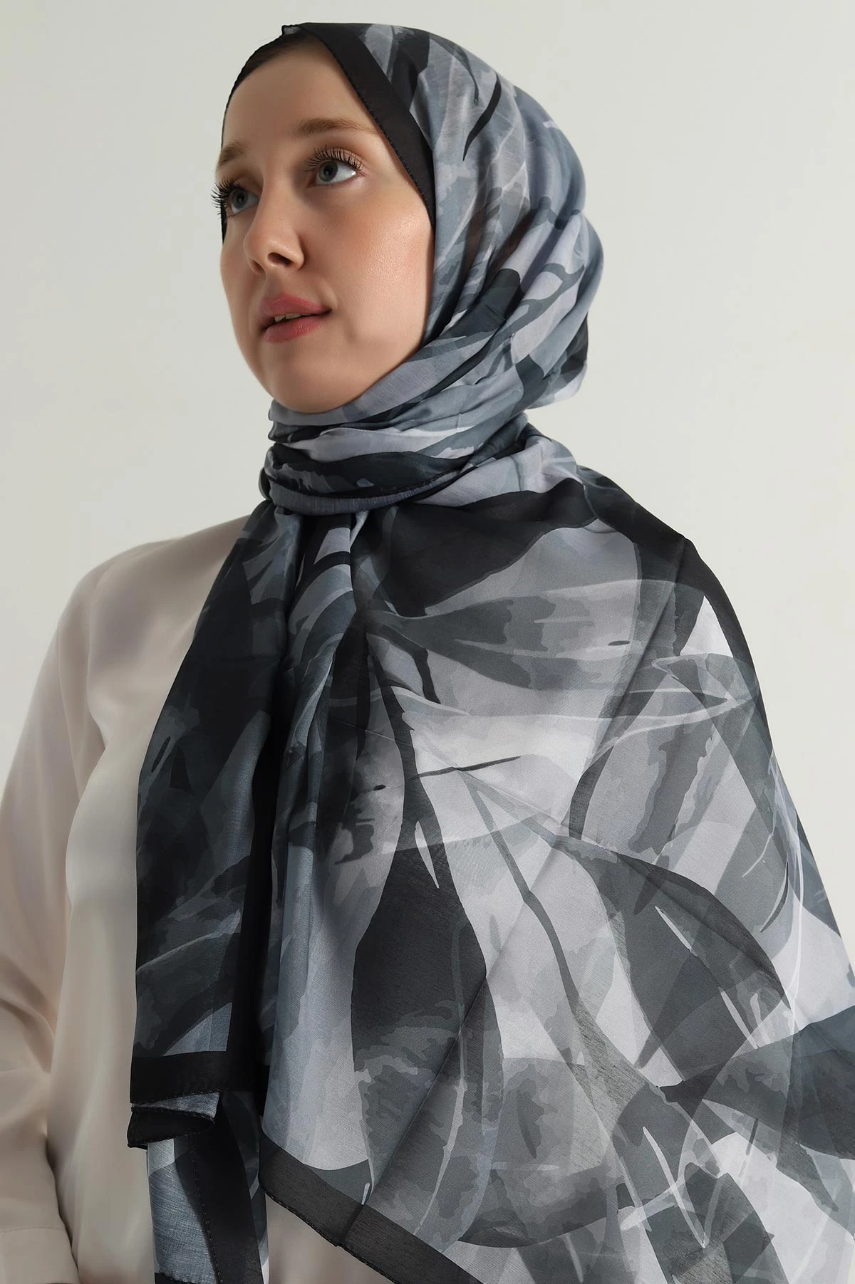 Antrasit 75x180 Cm Our Fashion Dijital Baskılı Desenli Nova Şal 396807