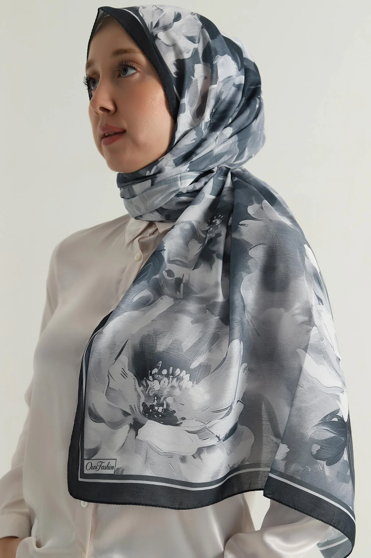 Antrasit 75x180 Cm Our Fashion Dijital Baskılı Desenli Soft Şal 396821