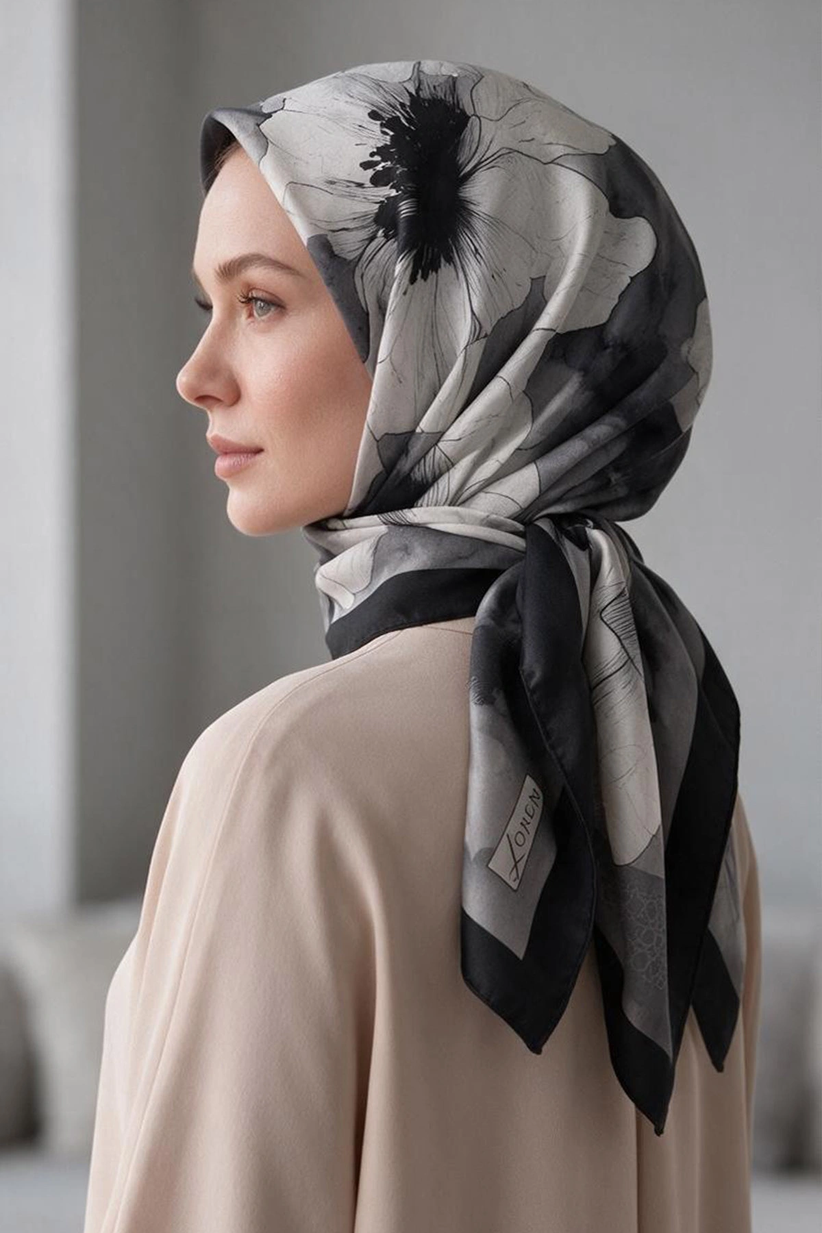 Antrasit 90x90 Cm Dijital Baskılı Florenza Desen Soft Eşarp 498667
