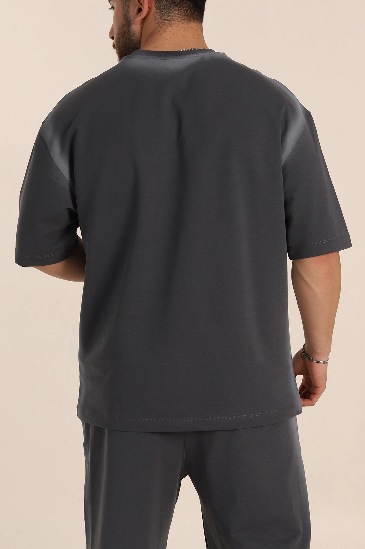 Antrasit Oversize Yazı Detaylı Yıkamalı Erkek Tişört 354074