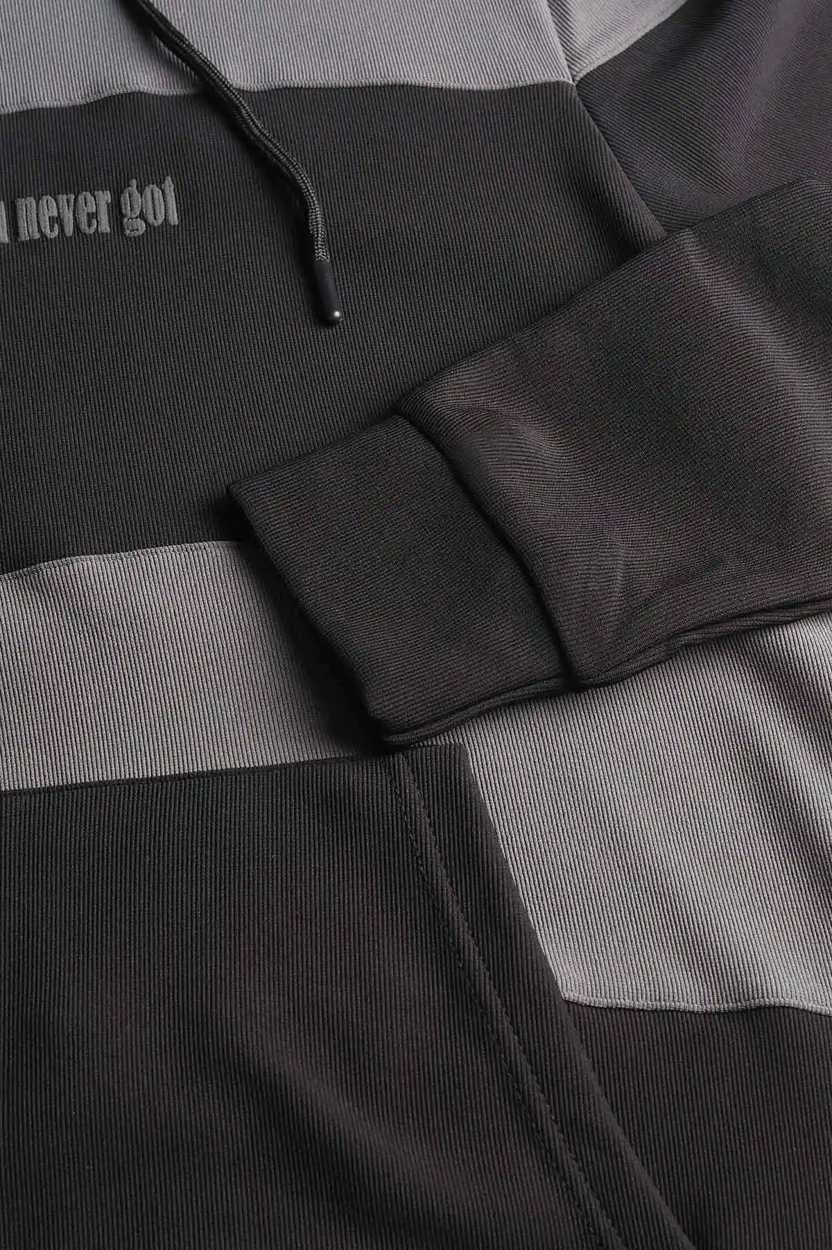 Antrasit Siyah Cep Detaylı Yazılı Kapüşonlu Erkek Sweatshirt 396160