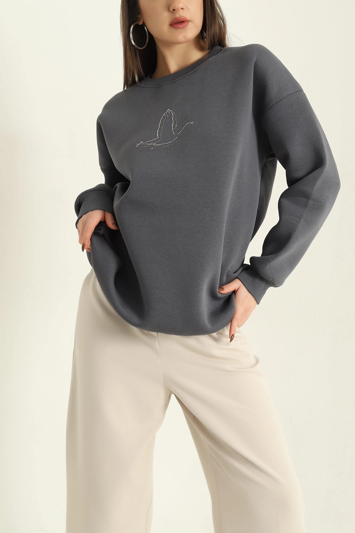 Antrasit Taş İşlemeli Şardonlu Üç İp Sweat 328993