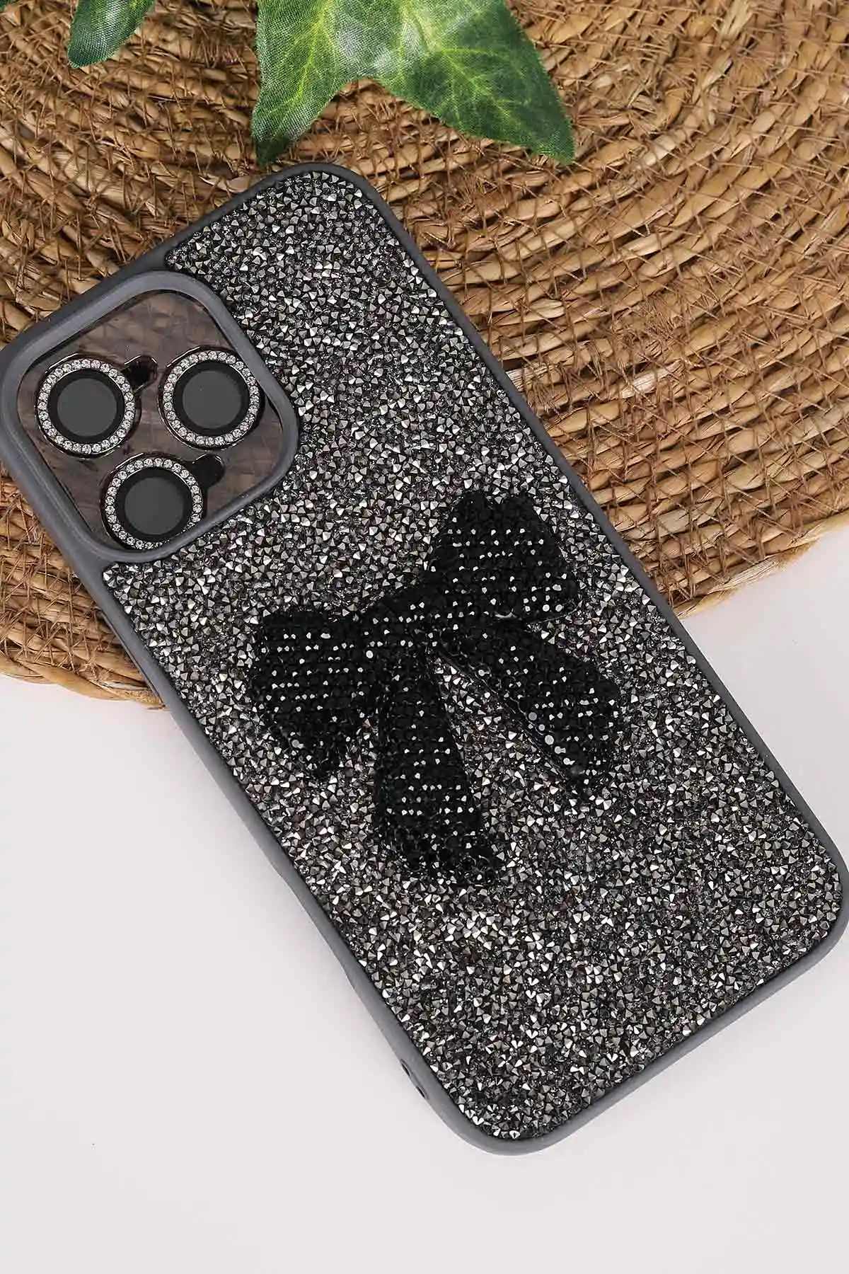 Antrasit TeknoCase İPhone 16 Pro Max Uyumlu Nelly Diamond Serisi Taşlı Lens Hediyeli Sert Silikon Telefon Kılıfı 480958