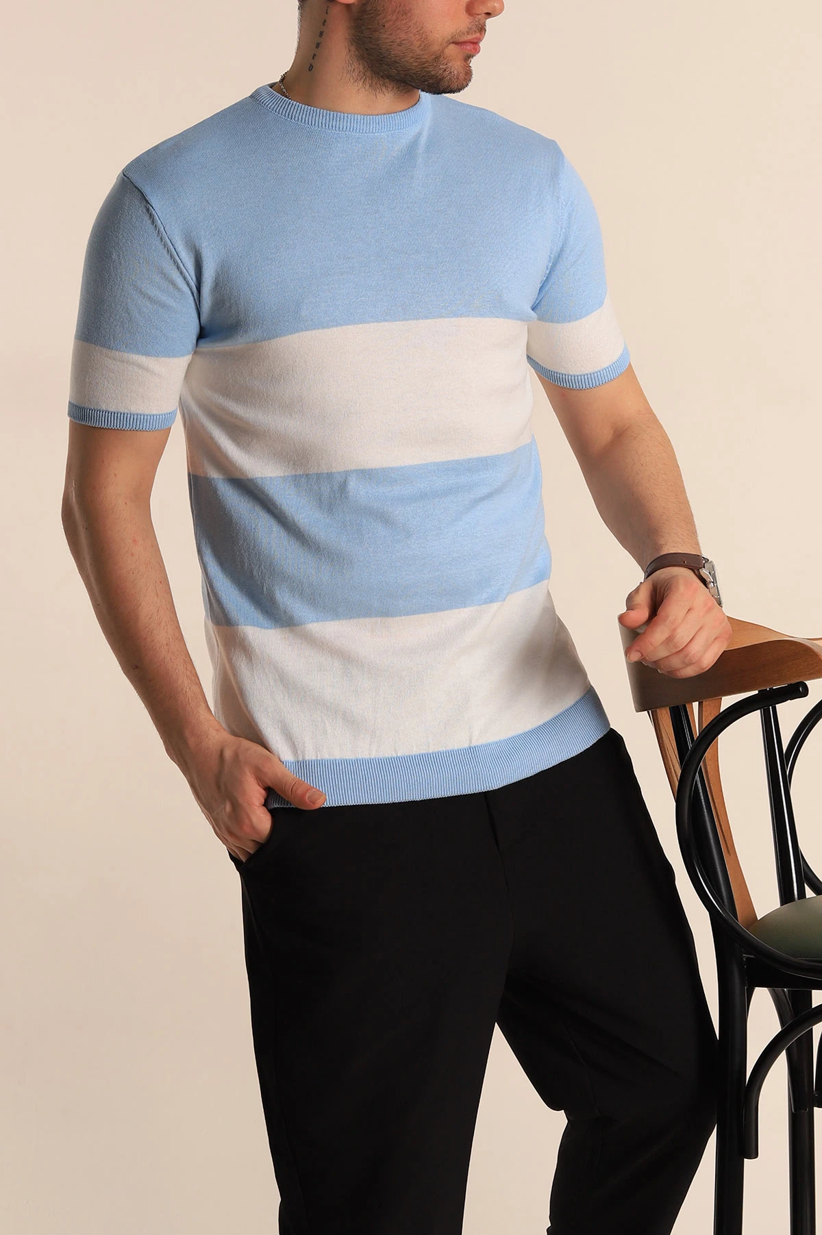 Bebe Mavisi Beyaz Geniş Çizgili Slim Fit Erkek Triko Tişört 260936