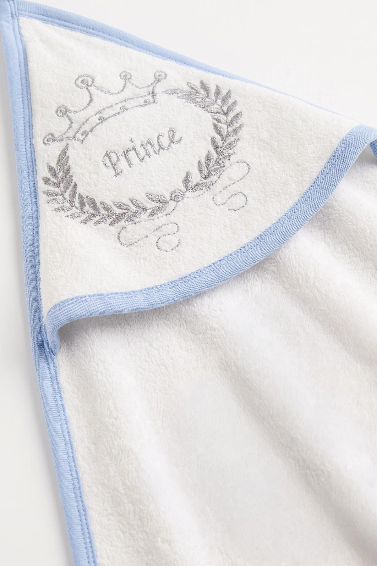 Bebe Mavisi Beyaz   Prince Nakışlı Çift Katlı Bebek Silgi Havlu 476320