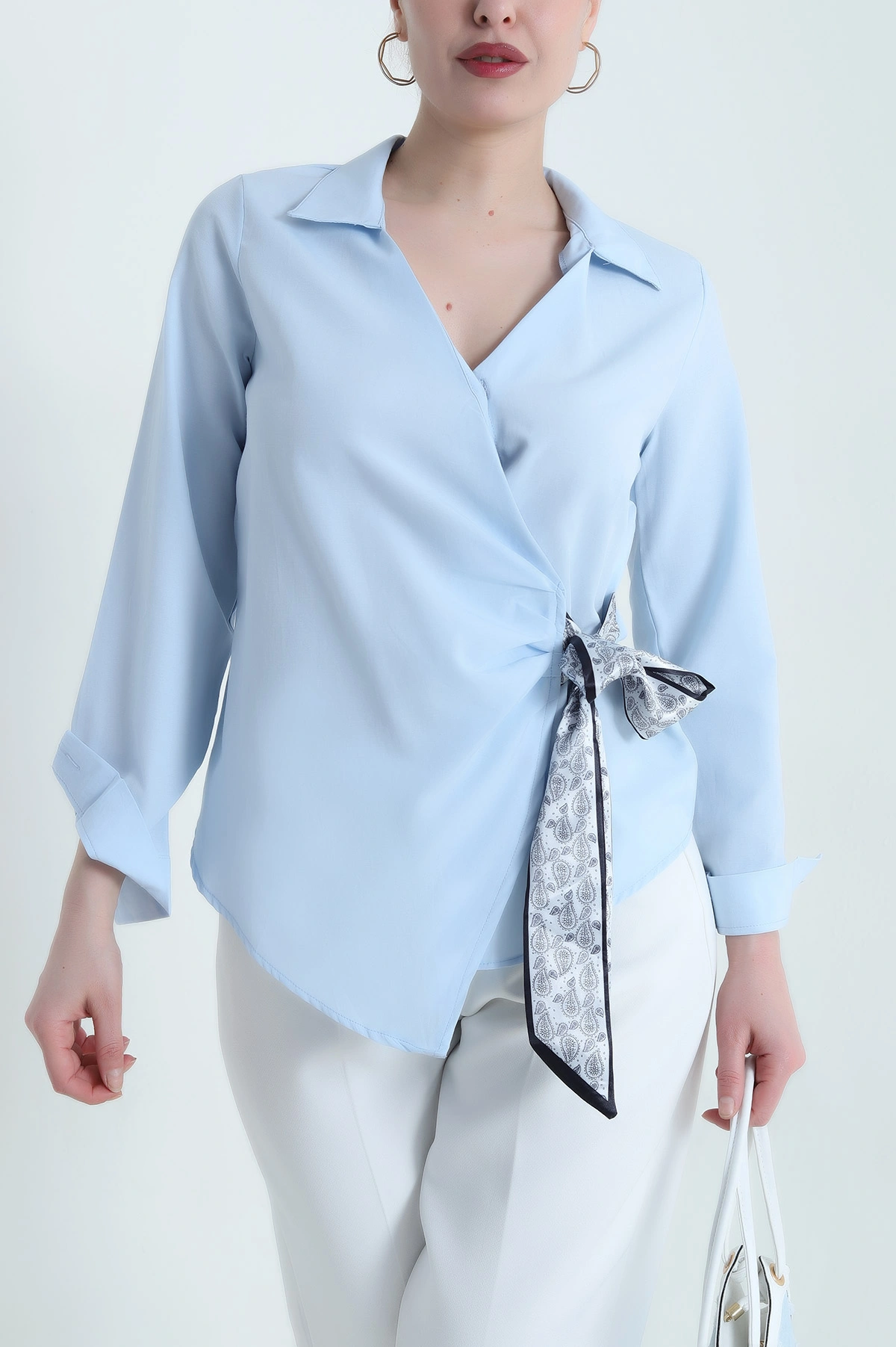 Bebe Mavisi Önü Bağlamalı Poplin Kadın Gömlek Bluz 446875