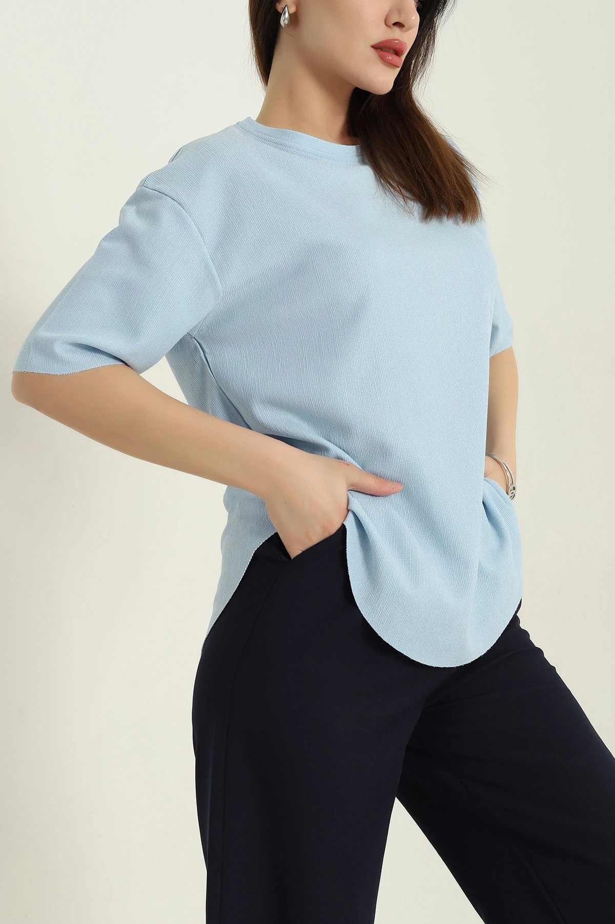 Bebe Mavisi Oval Kesim Kadın Bluz 347099