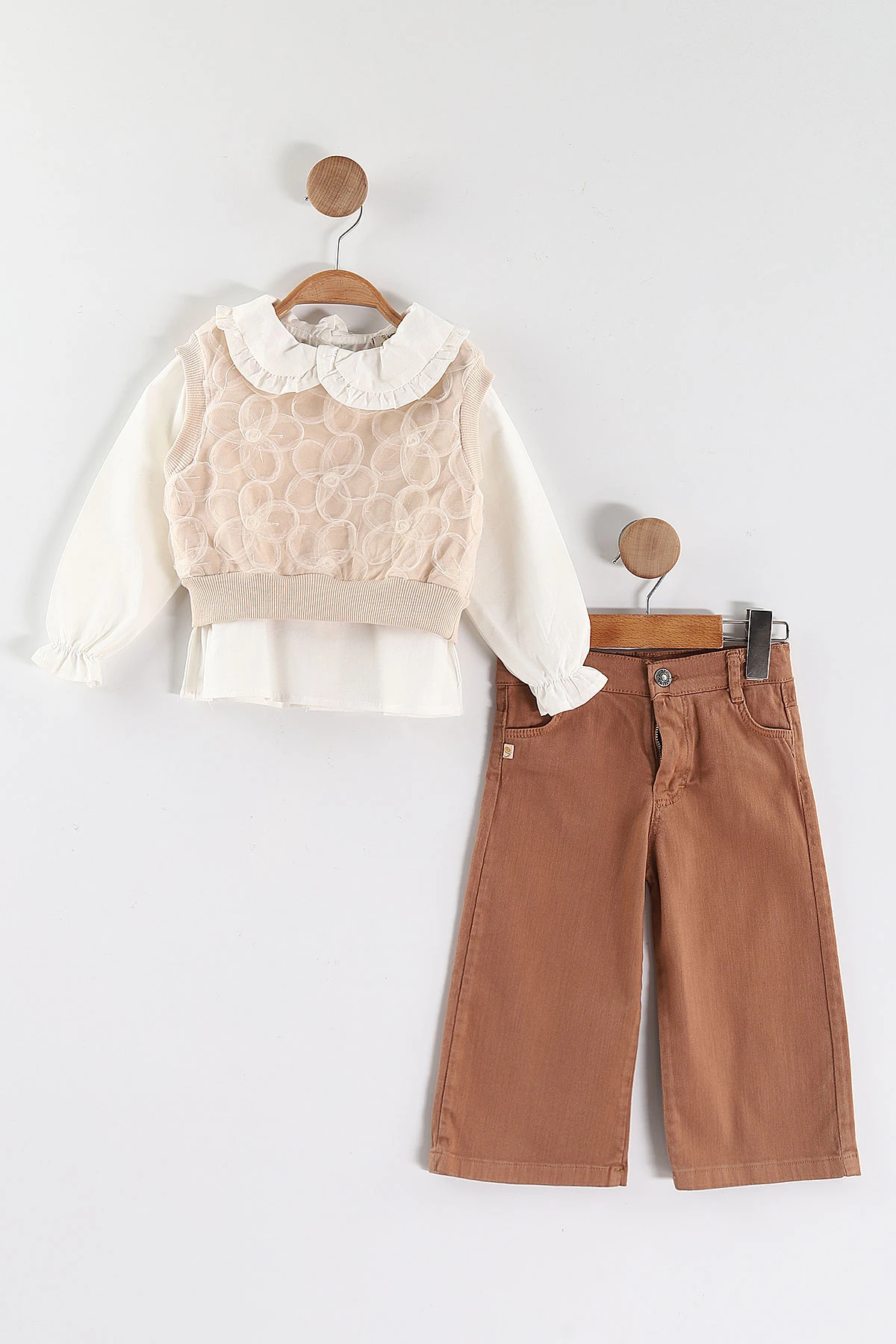 Bej (1-5 Yaş) Bebe Yaka Keten Gömlekli Çiçekli Süveterli Gabardin Pantolonlu Kız Çocuk 3'lü Takım 442764