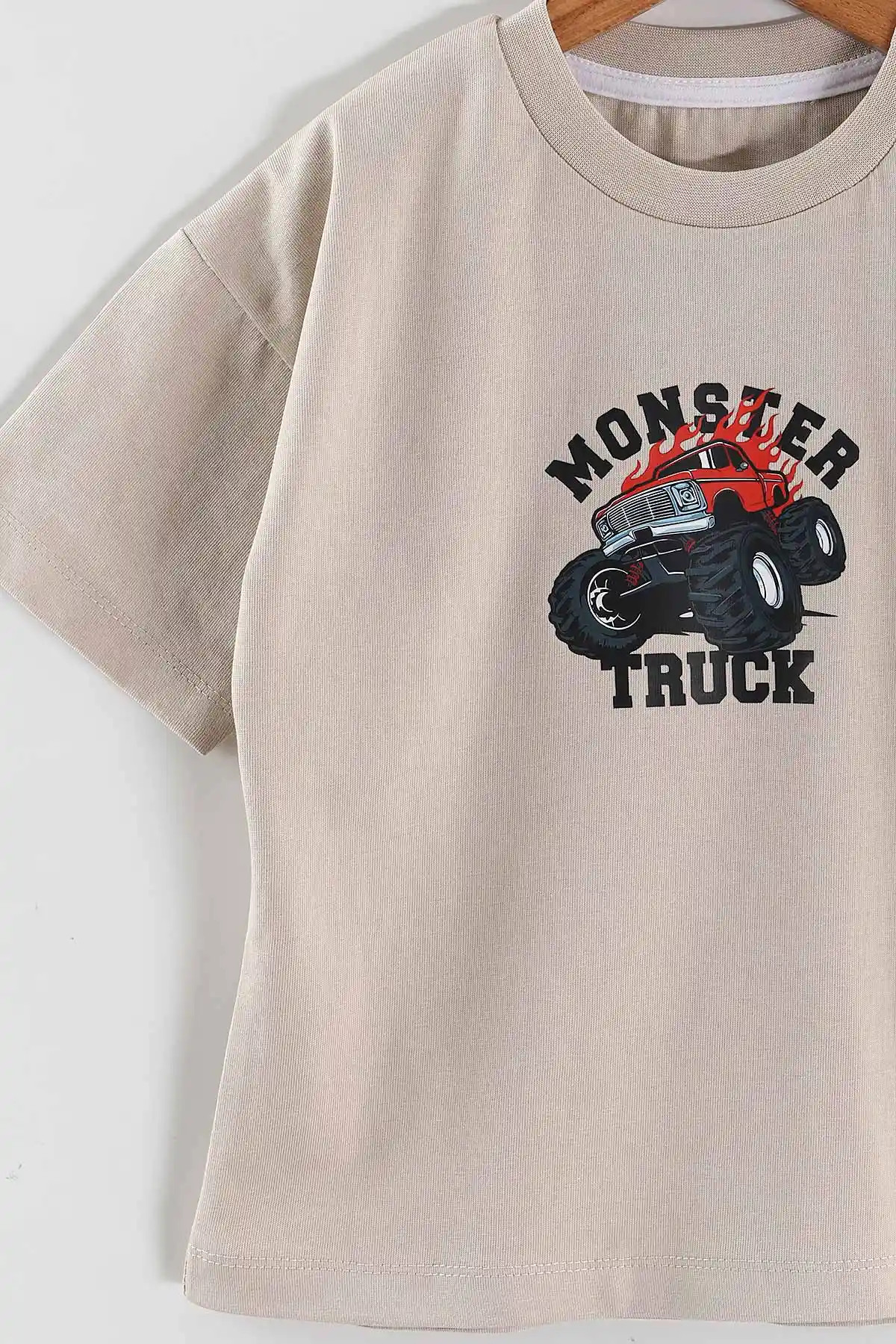 Bej (3-10 Yaş) Monster Truck Baskılı Oversize Erkek Çocuk Tişört 469016