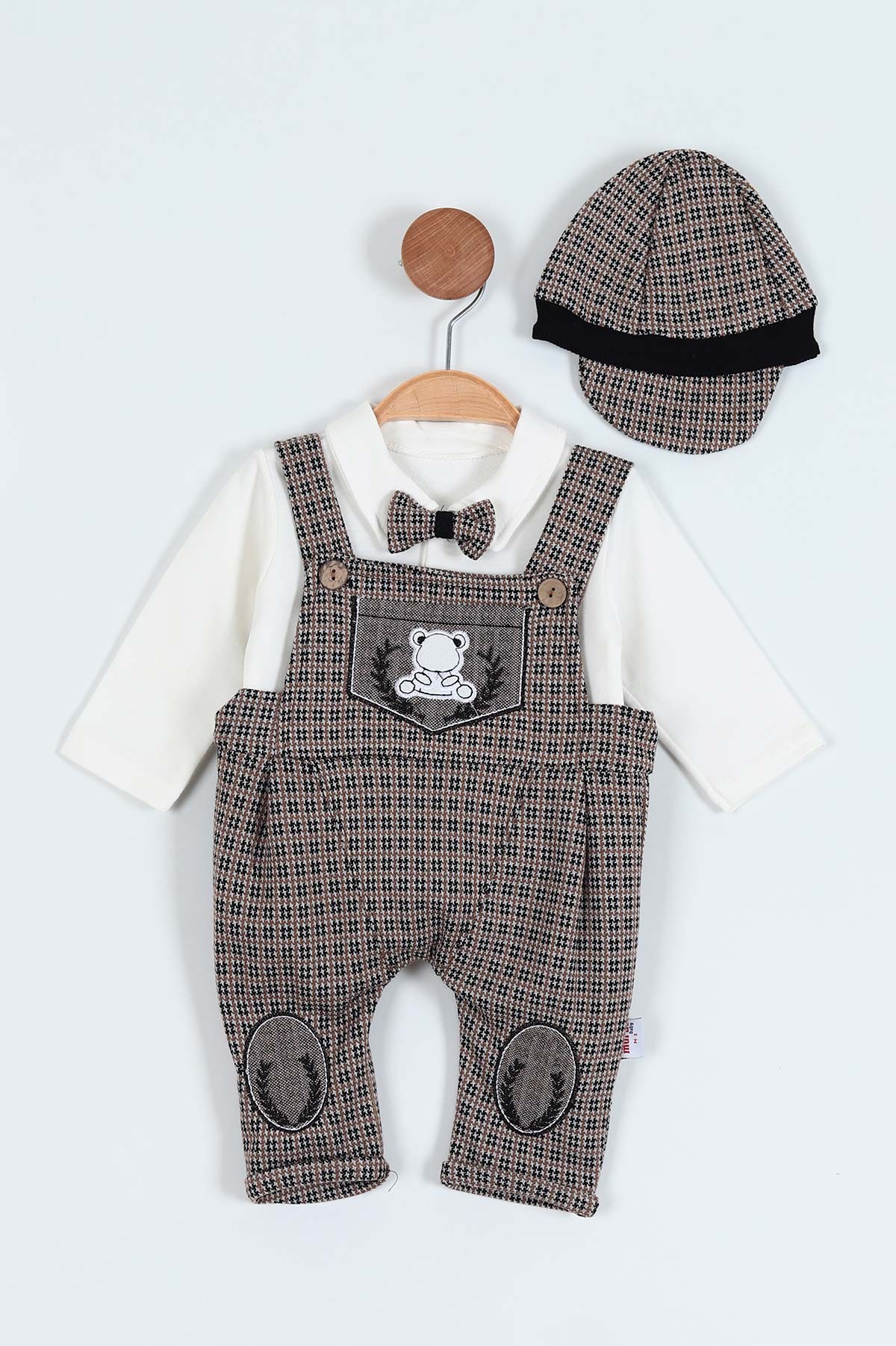 Bej (3-15 Ay) Papyonlu Ayı Nakışlı İkili Erkek Bebe Salopet 220548