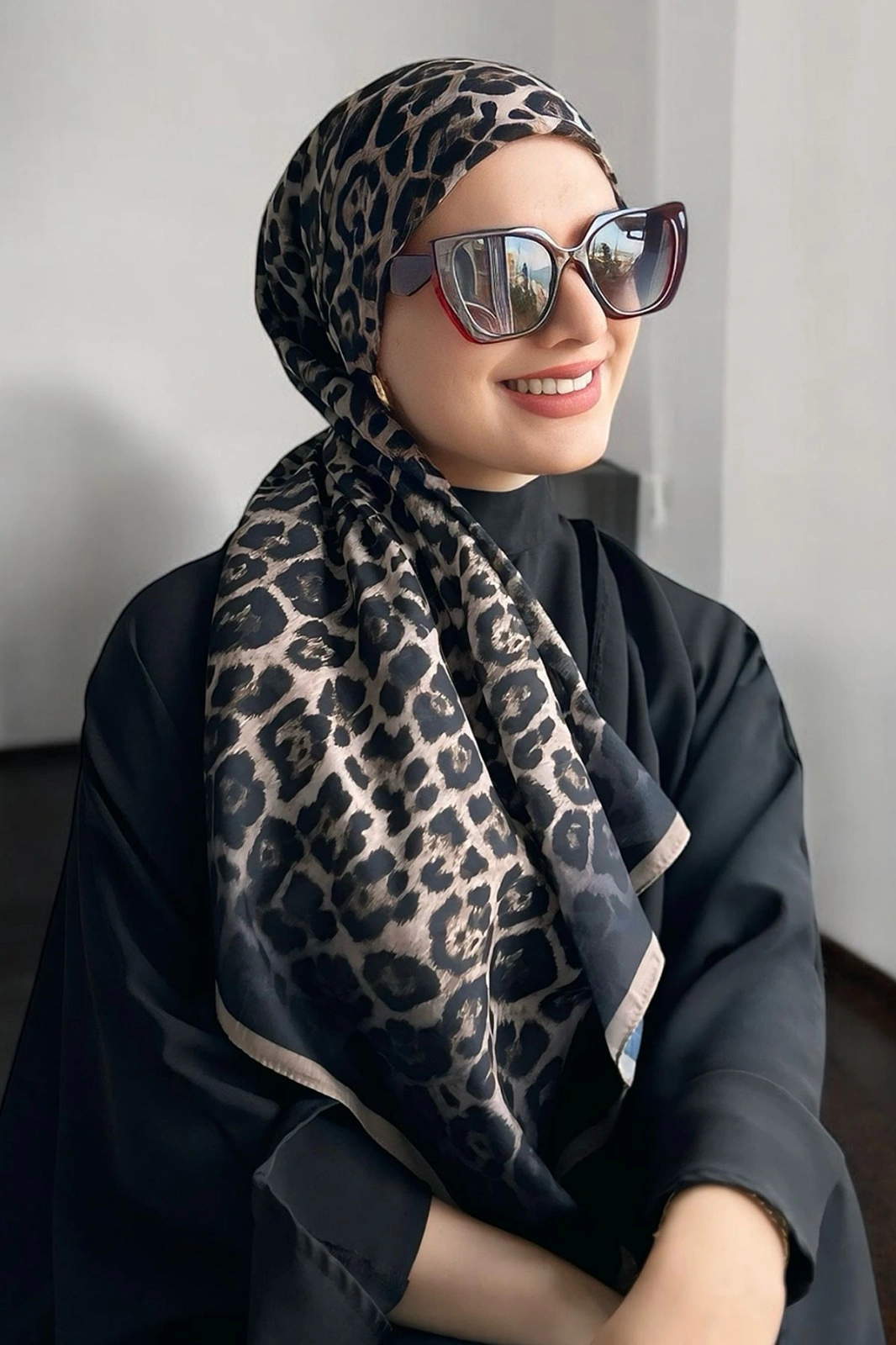 Bej 90x90 Cm Dijital Baskı Leopar Desenli Pamuk Eşarp 367895