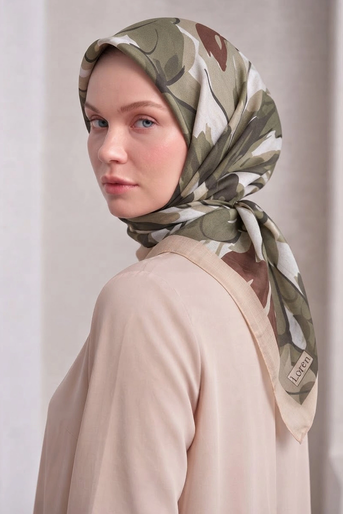 Bej 90x90 Cm Dijital Baskılı Magnolia Desen Soft Eşarp 498591
