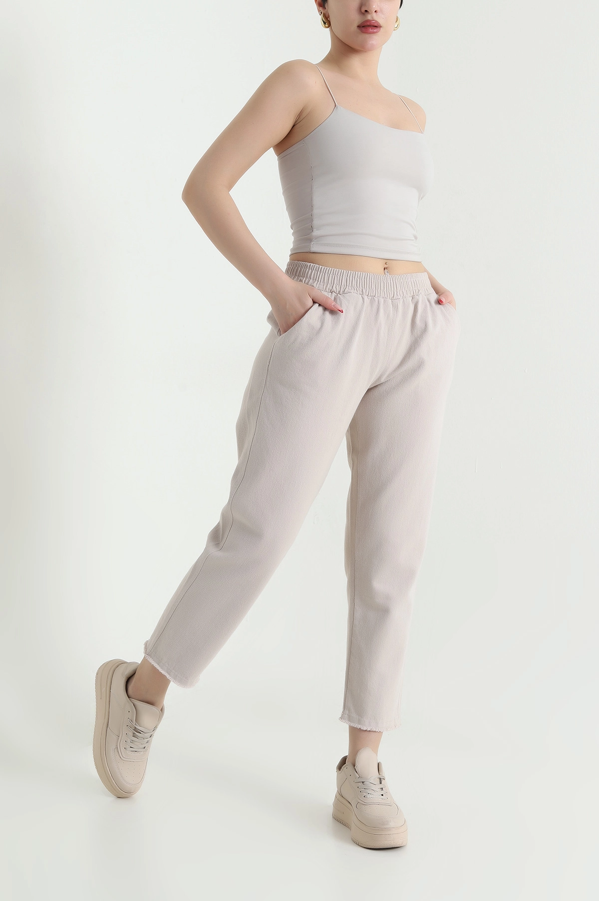 Bej Bel Lastikli Cep Detay Gabardin Kadın Pantolon 440779