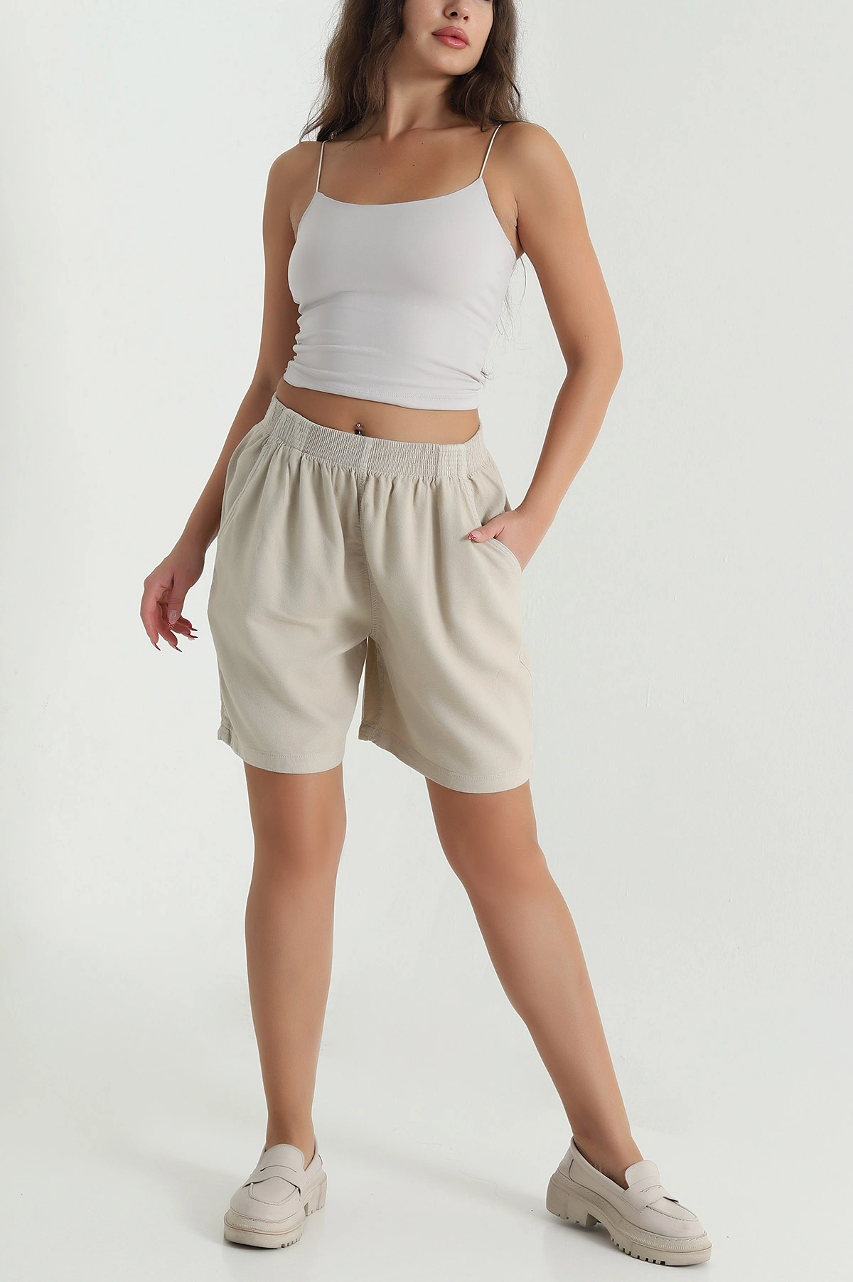 Bej Bel Lastikli Tencel Gabardin Kadın Şort 478750