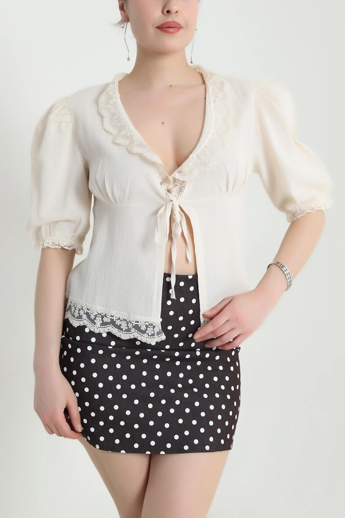 Bej Dantelli Krinkıl Kadın Bluz 454953