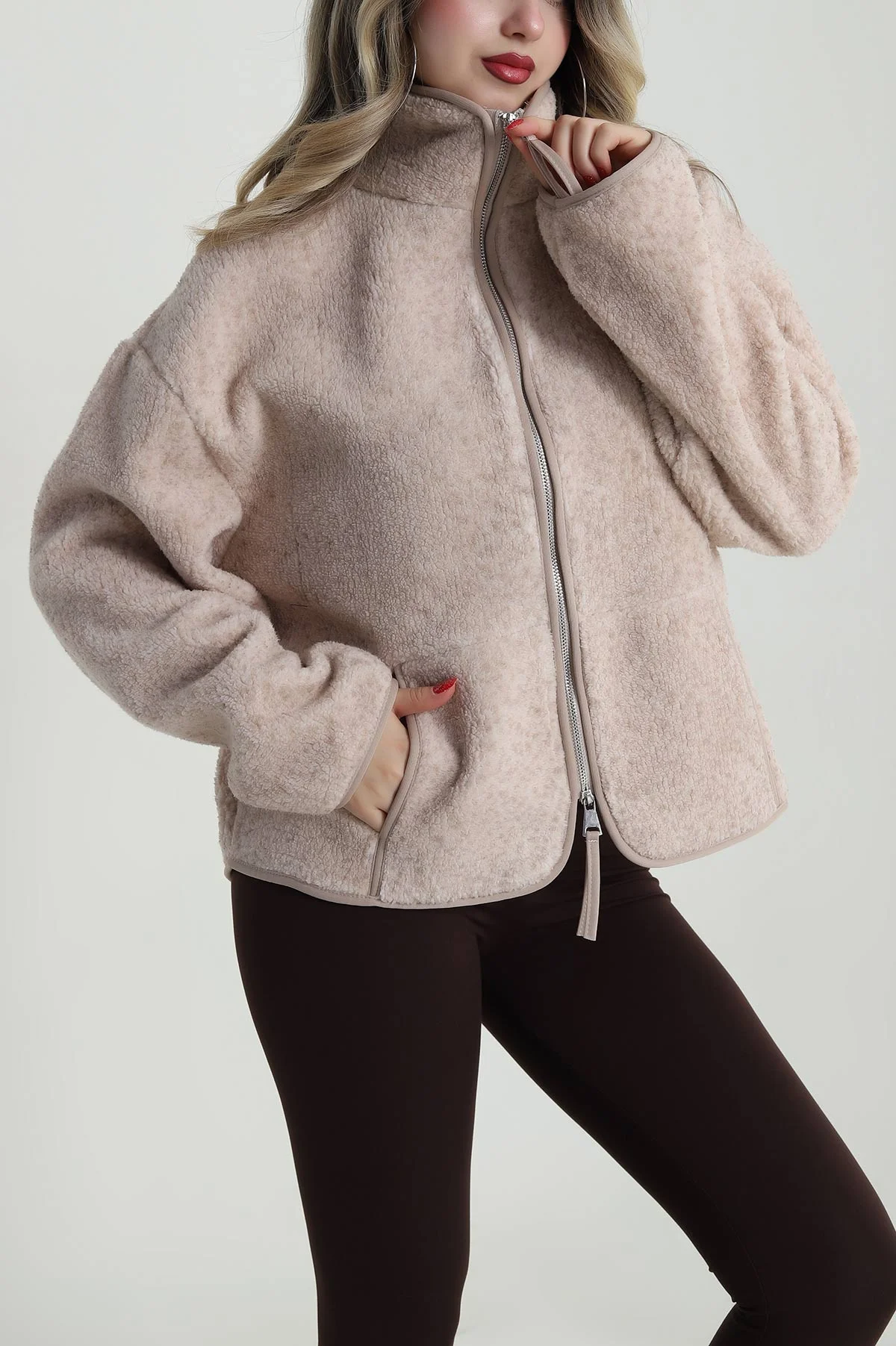 Bej Dik Yaka Fermuarlı Teddy Kadın Mont 486073