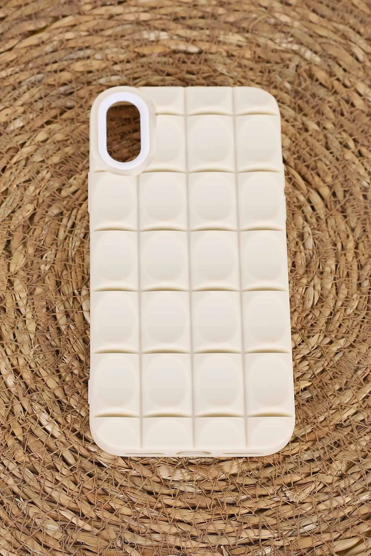 Bej İPhone XR Uyumlu Karme Serisi Sert Silikon Telefon Kılıfı 404021