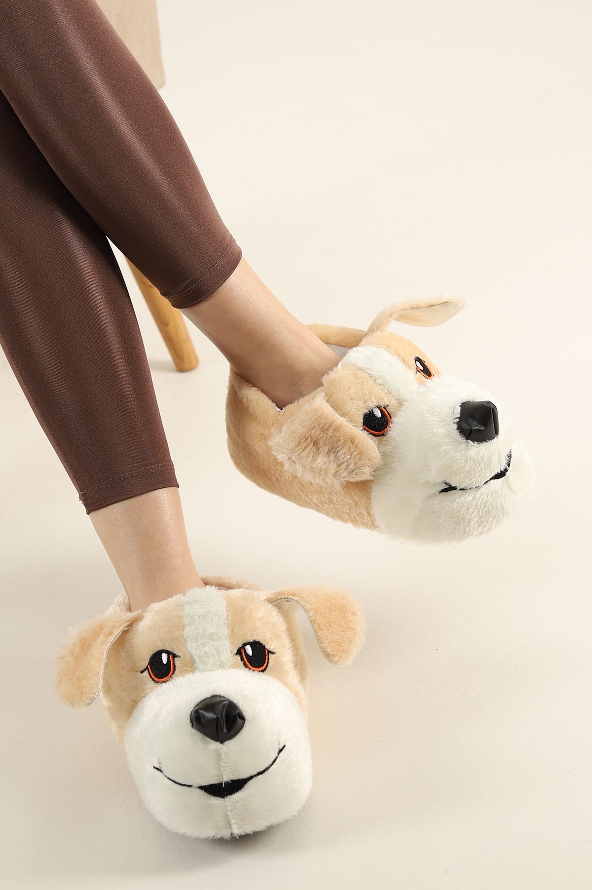 Bej Köpekli Panduf 224393