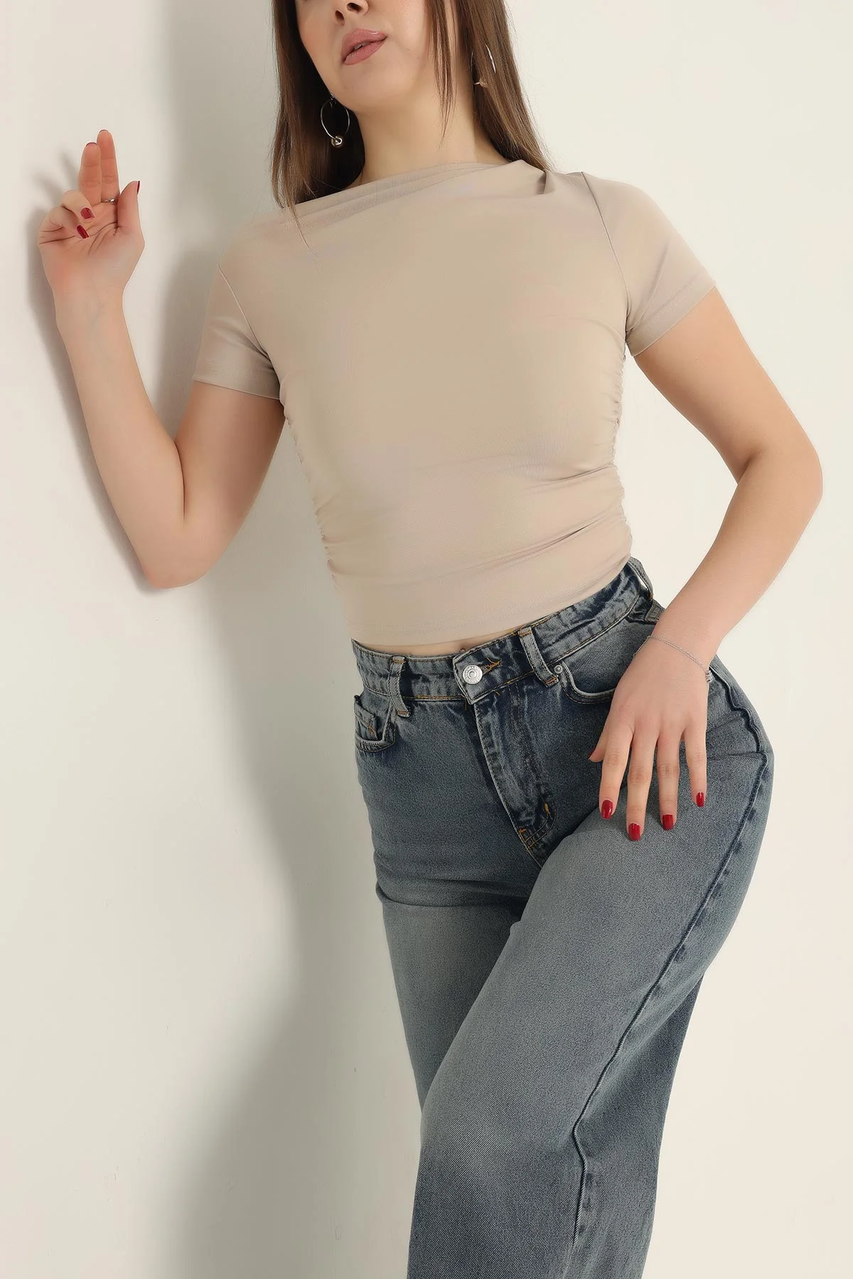 Bej Likralı Büzgülü Sandy Bluz 337391