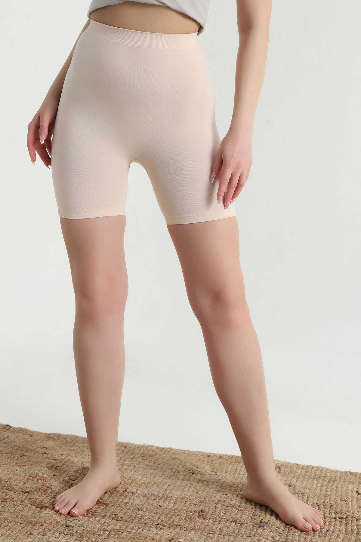 Bej Likralı Dikişsiz Kadın Shaper Boxer Şort 454532