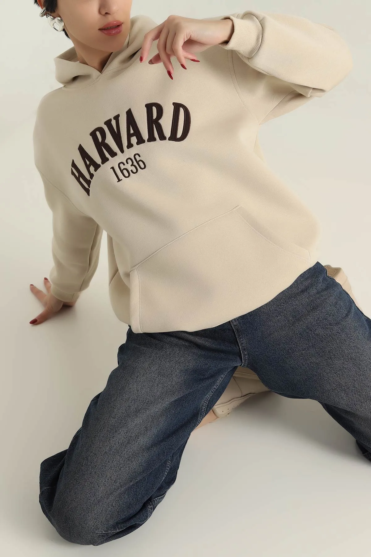 Bej Nakışlı Kapşonlu Şardonlu Üç İp Kadın Sweat 417963