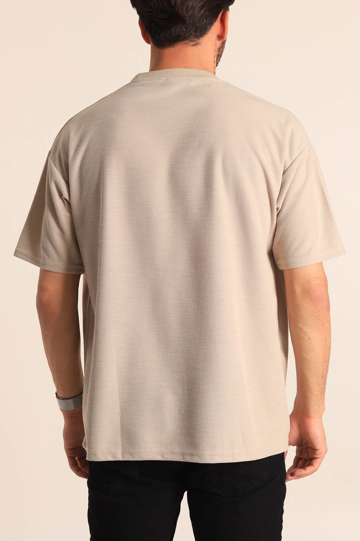 Bej Oversize Dokulu Bisiklet Yaka Erkek Tişört 181431
