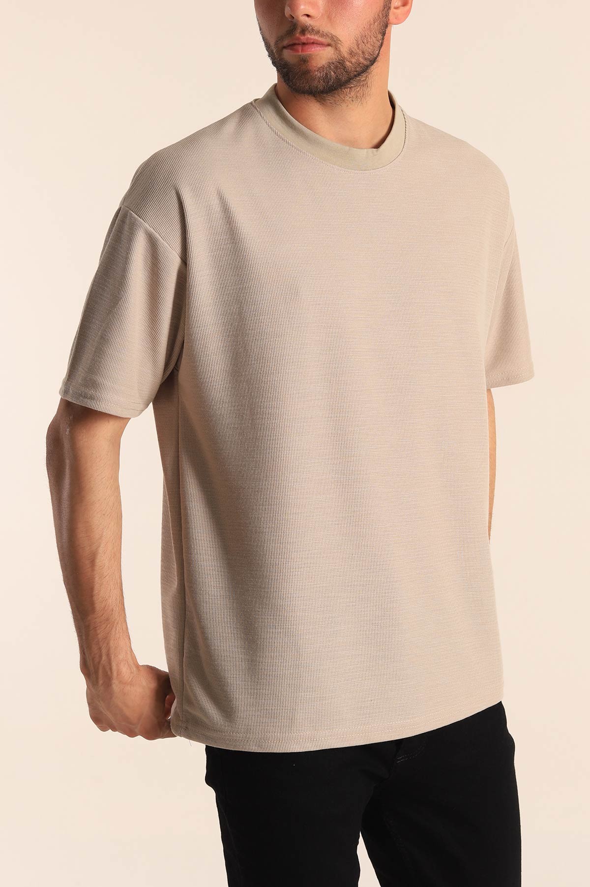 Bej Oversize Dokulu Bisiklet Yaka Erkek Tişört 181431