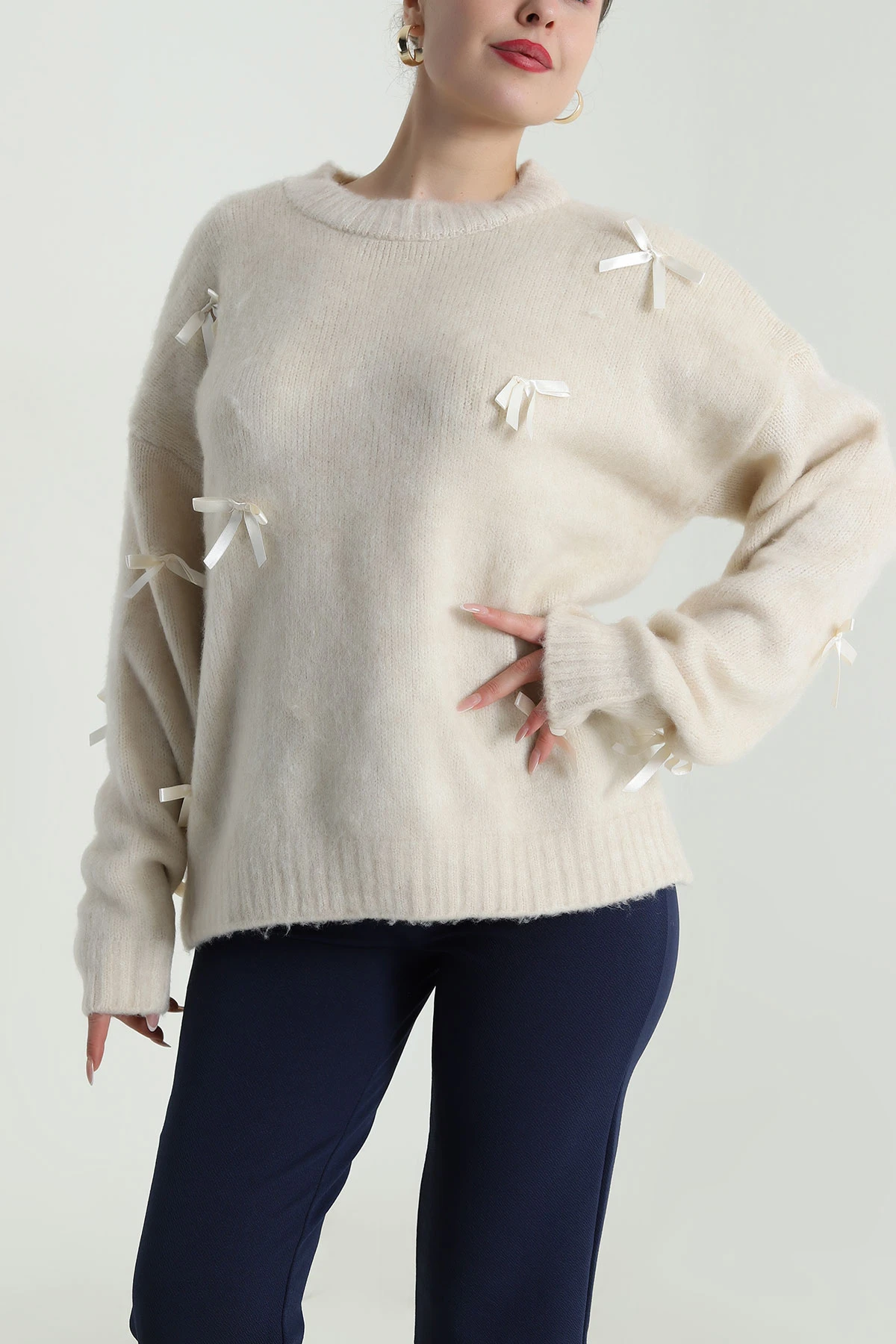 Bej Oversize Fiyonklu Kadın Triko Kazak 491001