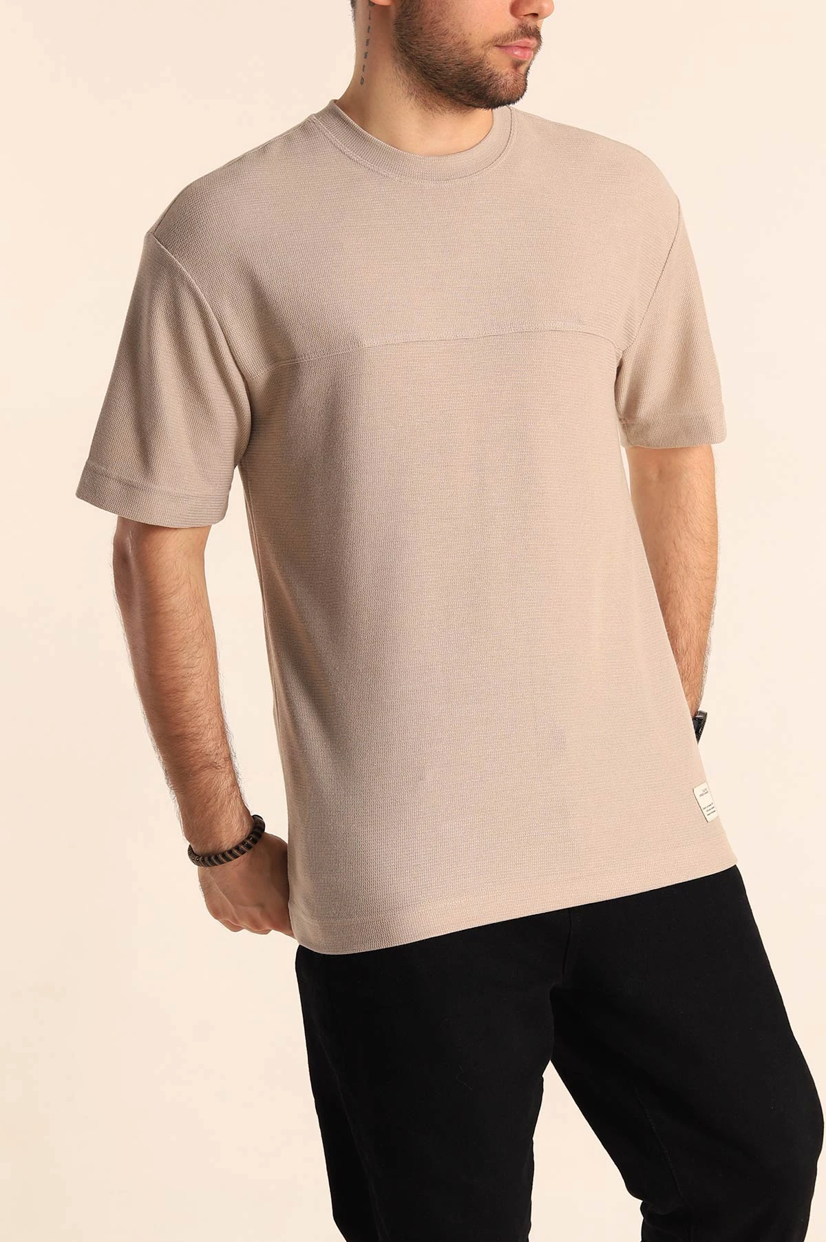 Bej Oversize Jakarlı Dikiş Detaylı Erkek Tişört 253349