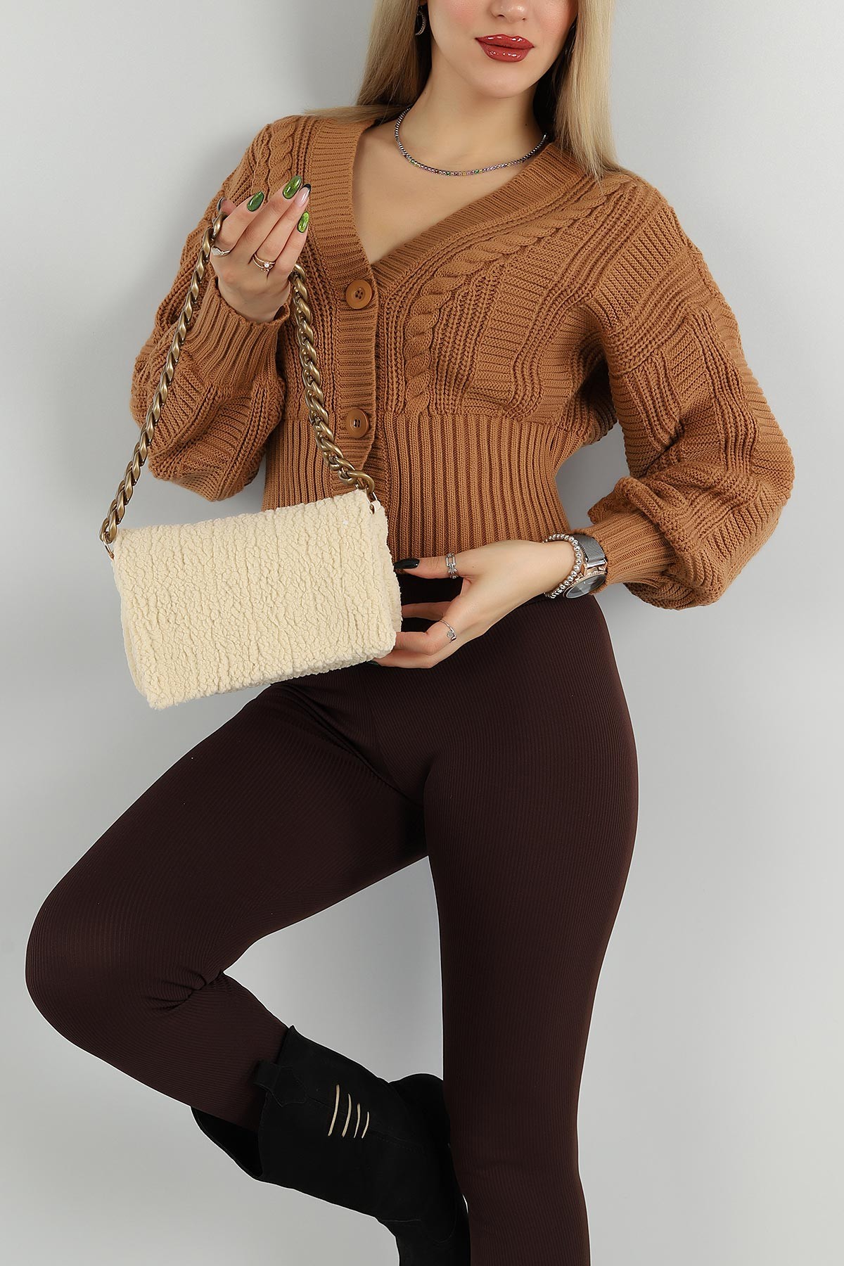 Bej Peluş Zincirli Kol Çantası 148586