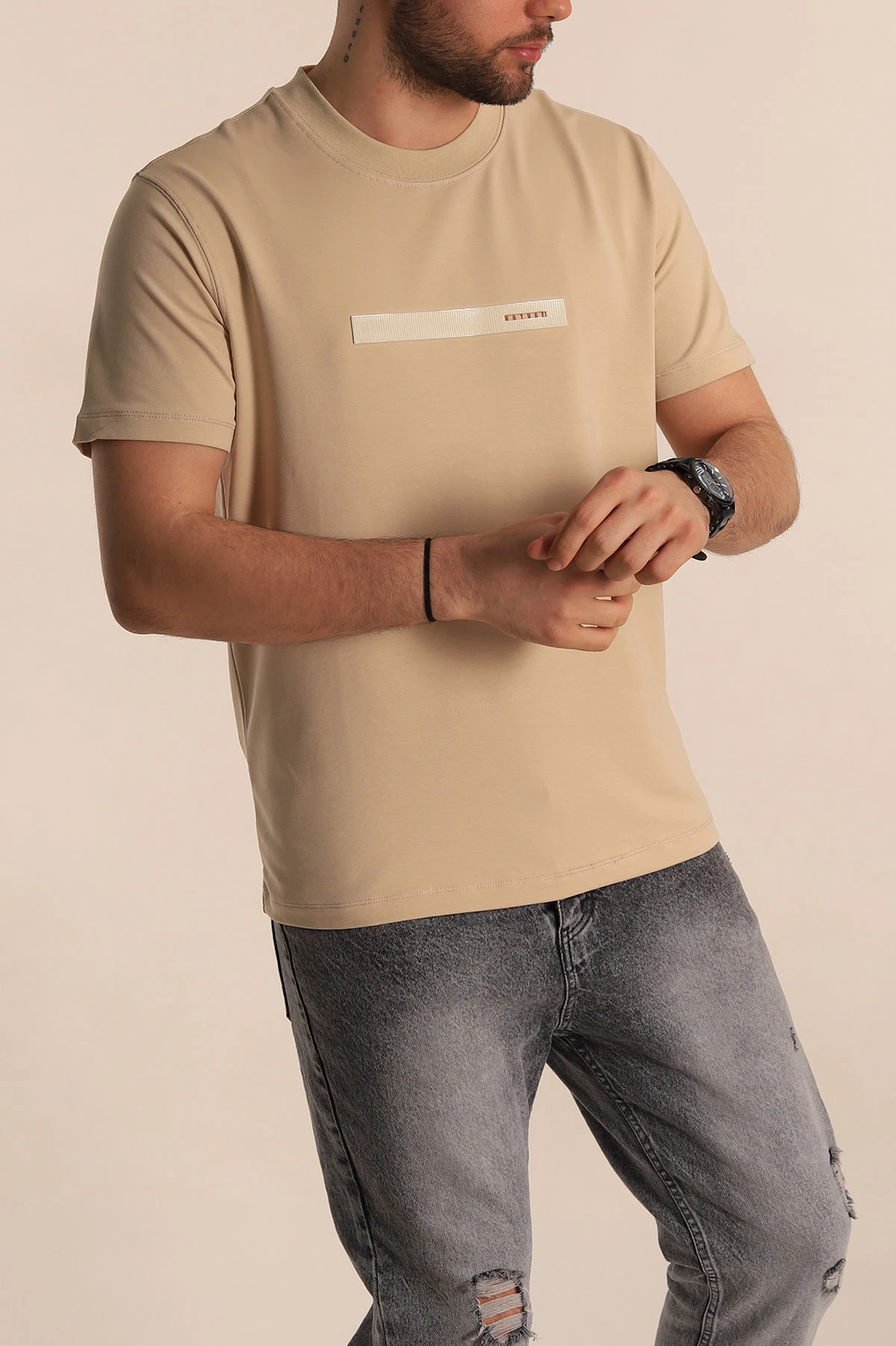Bej Regular Fit Plastik Baskı Detaylı Erkek Tişört 268112