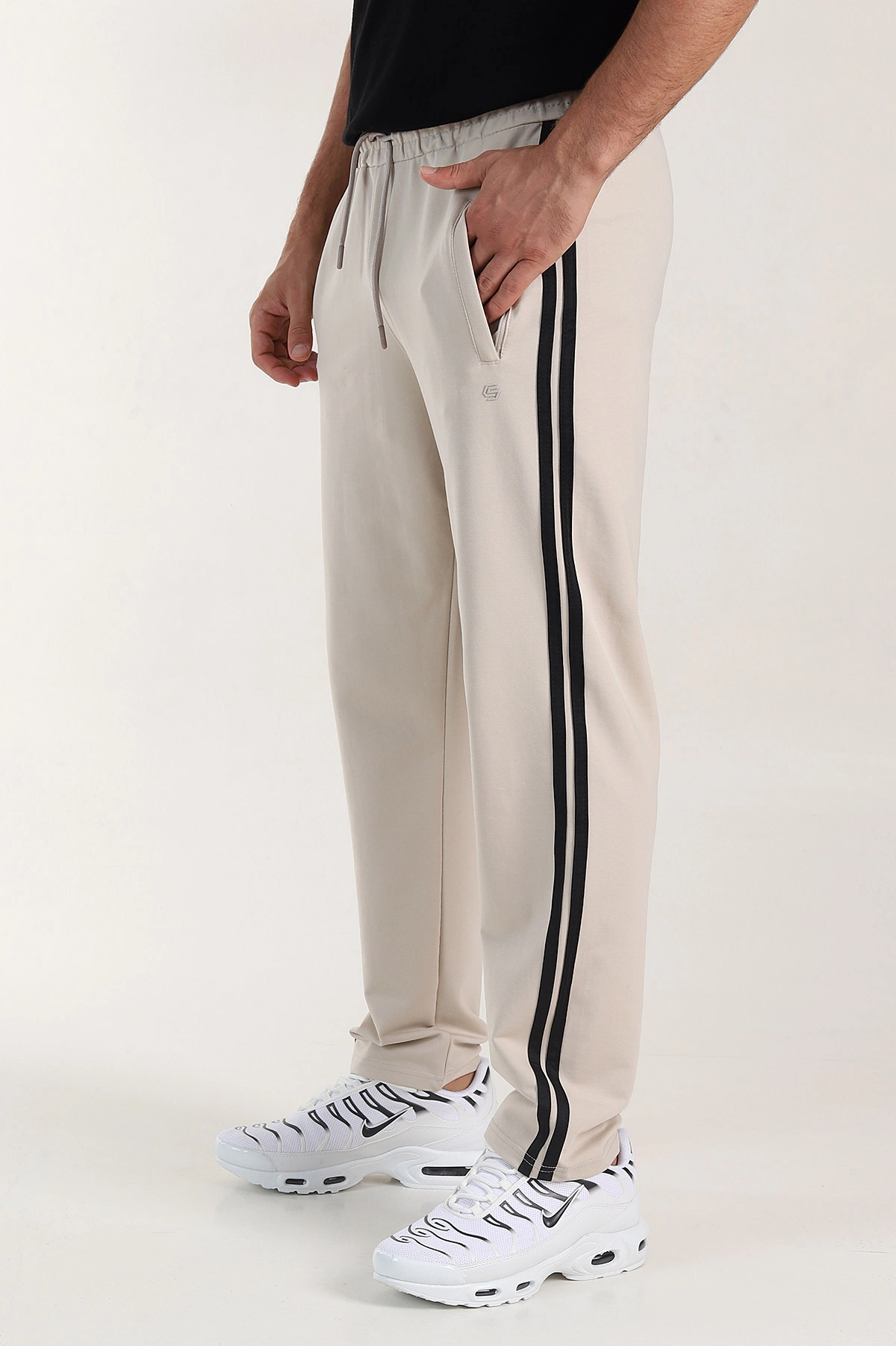 Bej Regular Fit Şerit Detaylı Fermuarlı Cepli Erkek Eşofman Altı 402379