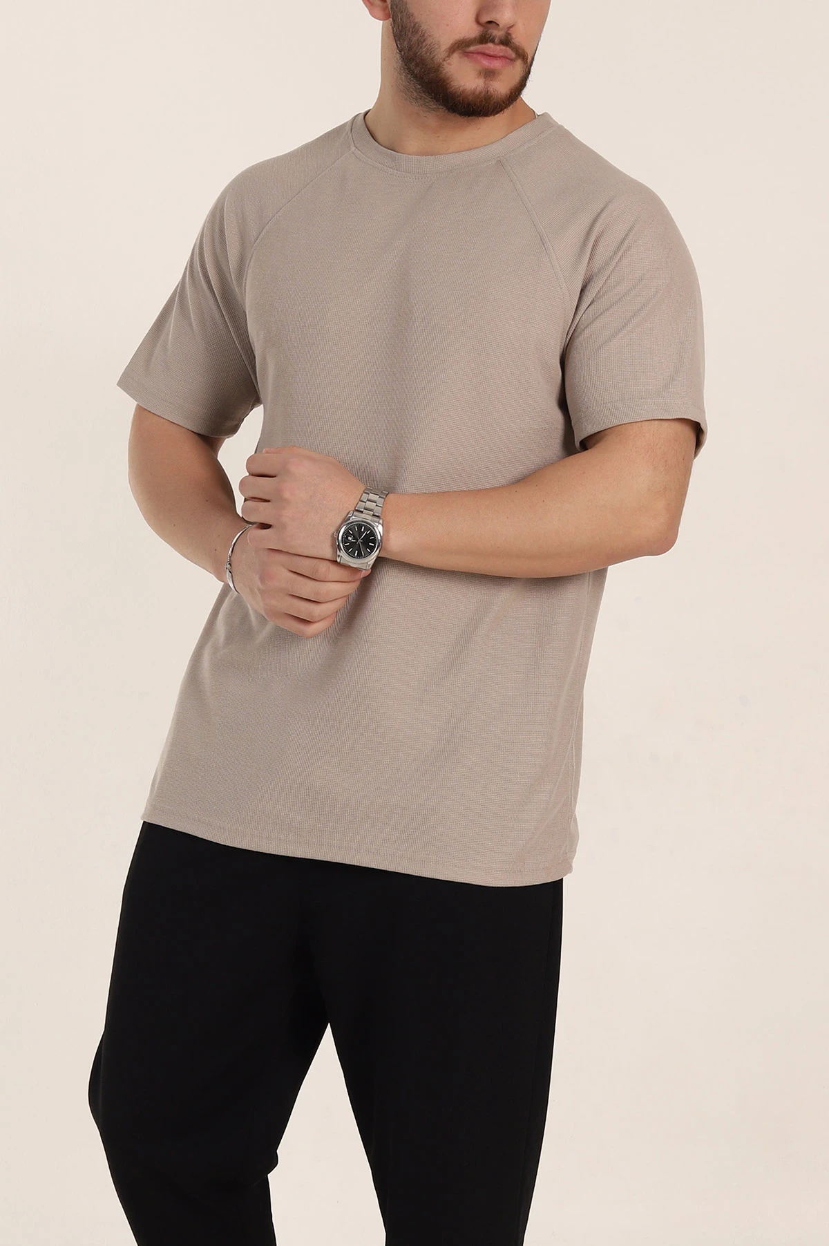 Bej Relaxed Fit Petek Dokulu Reglan Kol Basic Erkek Tişört 352025