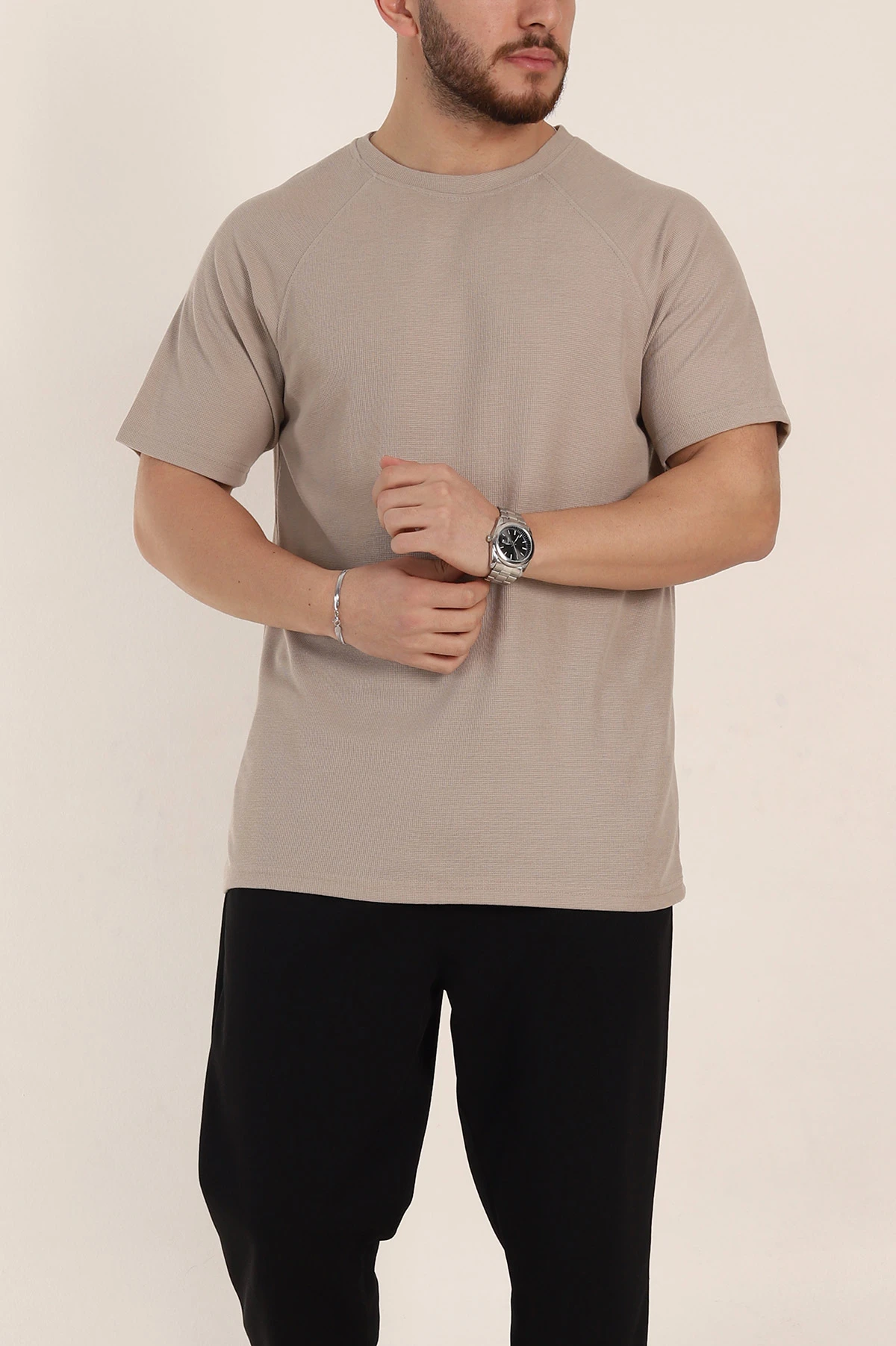 Bej Relaxed Fit Petek Dokulu Reglan Kol Basic Erkek Tişört 352025