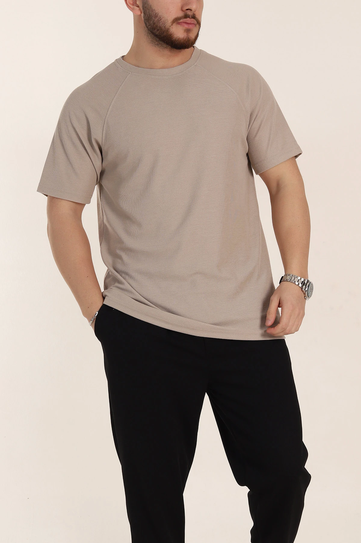 Bej Relaxed Fit Petek Dokulu Reglan Kol Basic Erkek Tişört 352025