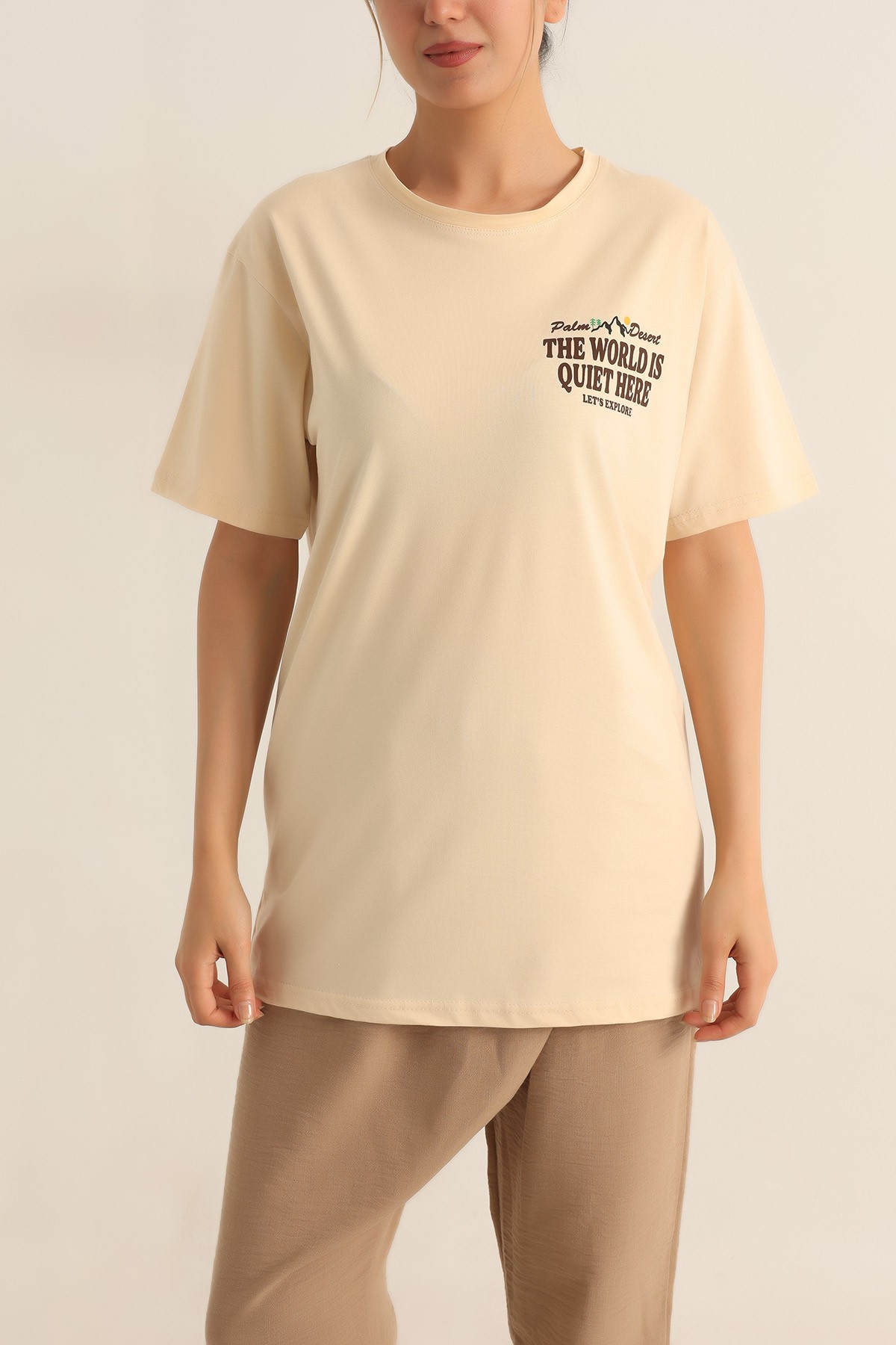 Bej Sırt Baskılı Oversize Tişört 186536
