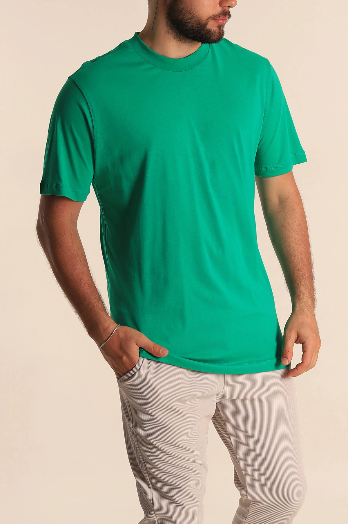 Benetton Yeşili Relaxed Fit Basic Erkek Tişört 279896