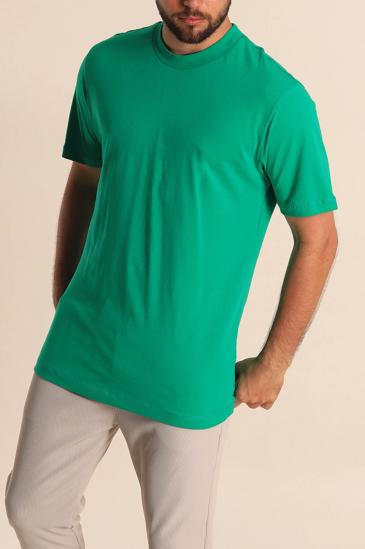 Benetton Yeşili Relaxed Fit Basic Erkek Tişört 279896